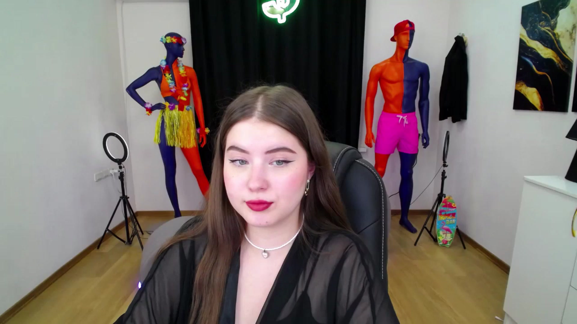 Gallery image thumbnail from AdmireMyEyes's myfreecams stream on, 09/06/2024, 07:37 image 15 of 20