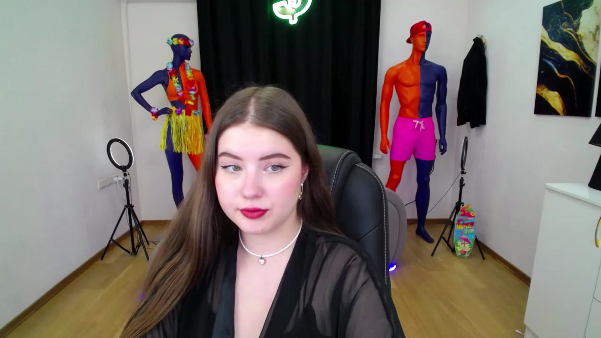 Gallery image thumbnail from AdmireMyEyes's myfreecams stream on, 09/06/2024, 07:37 image 3 of 20