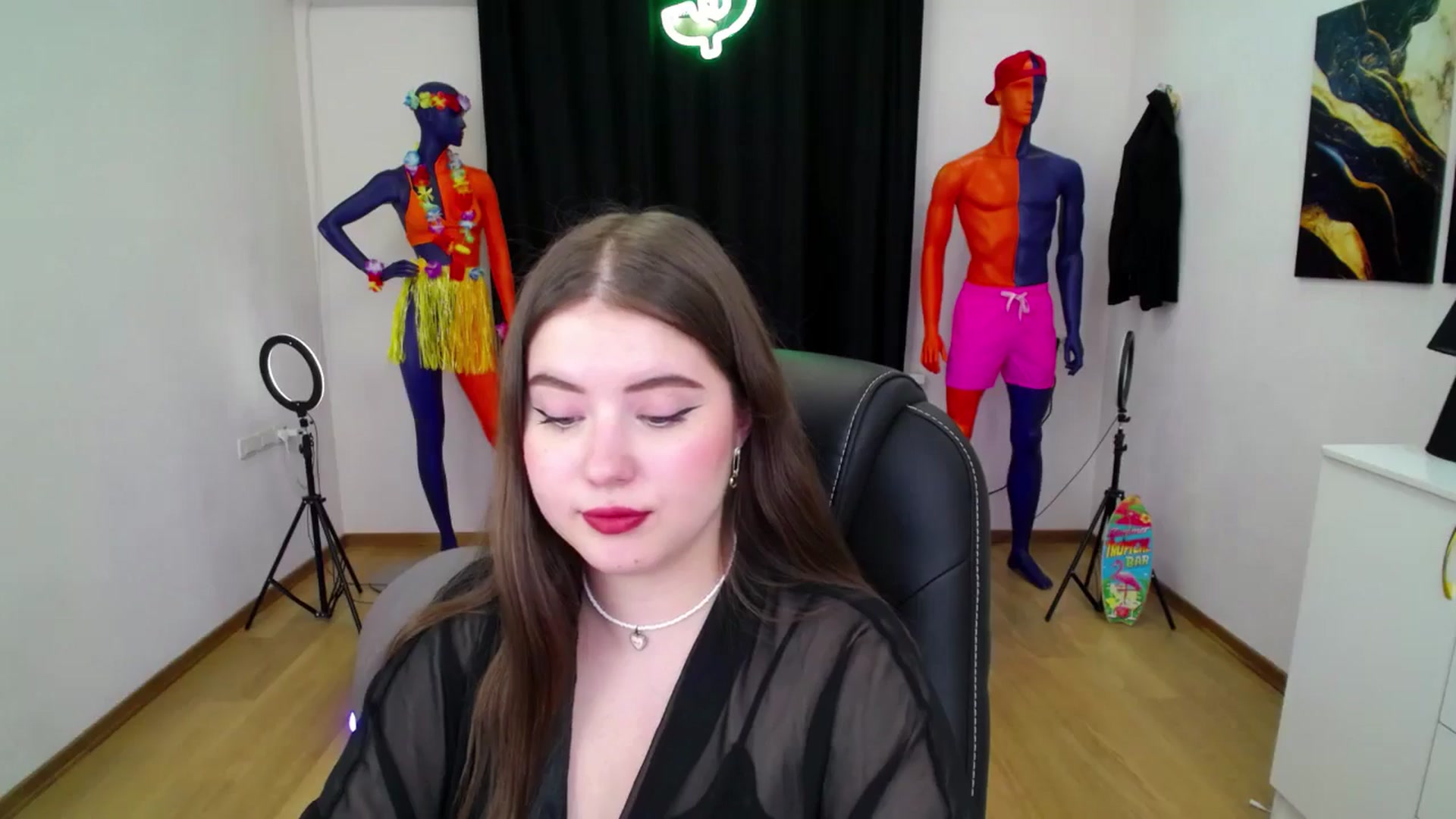 Gallery image thumbnail from AdmireMyEyes's myfreecams stream on, 09/06/2024, 07:37 image 11 of 20