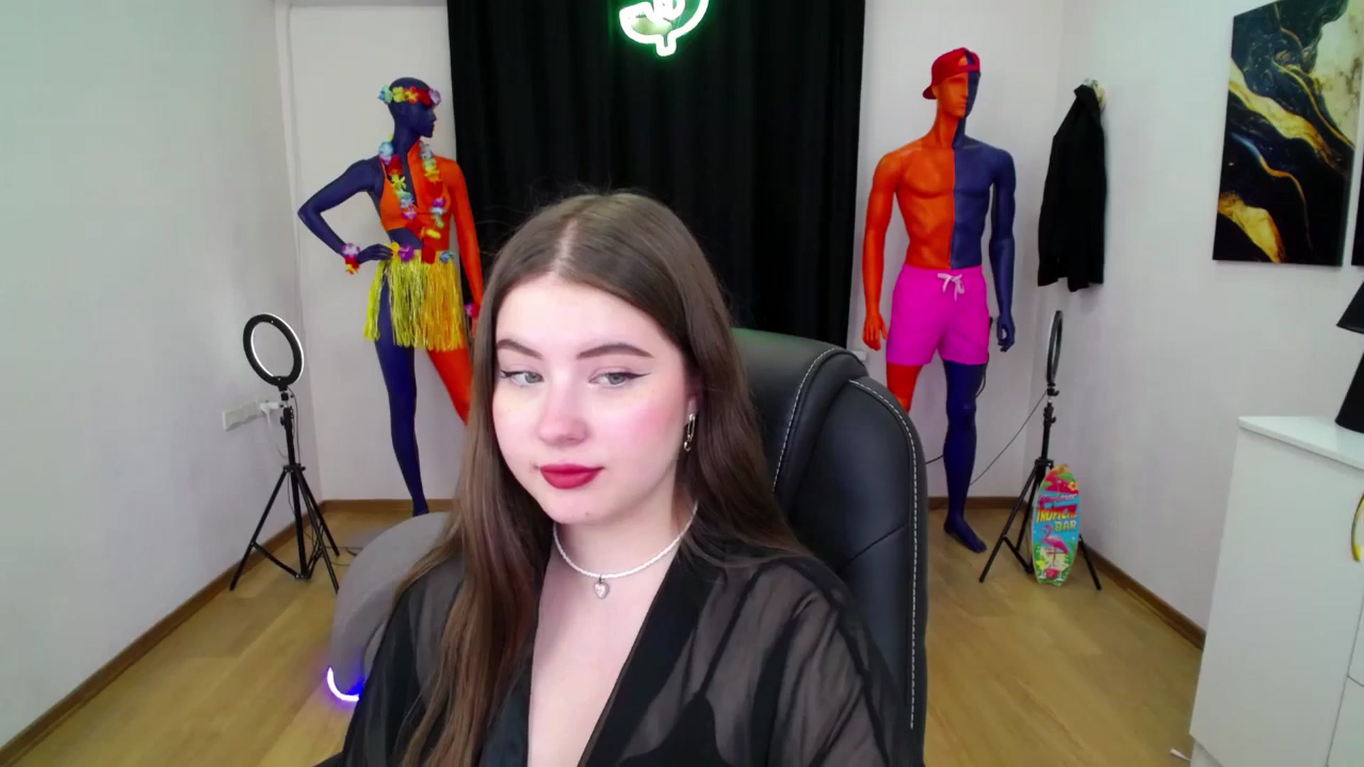 Gallery image thumbnail from AdmireMyEyes's myfreecams stream on, 09/06/2024, 07:37 image 9 of 20