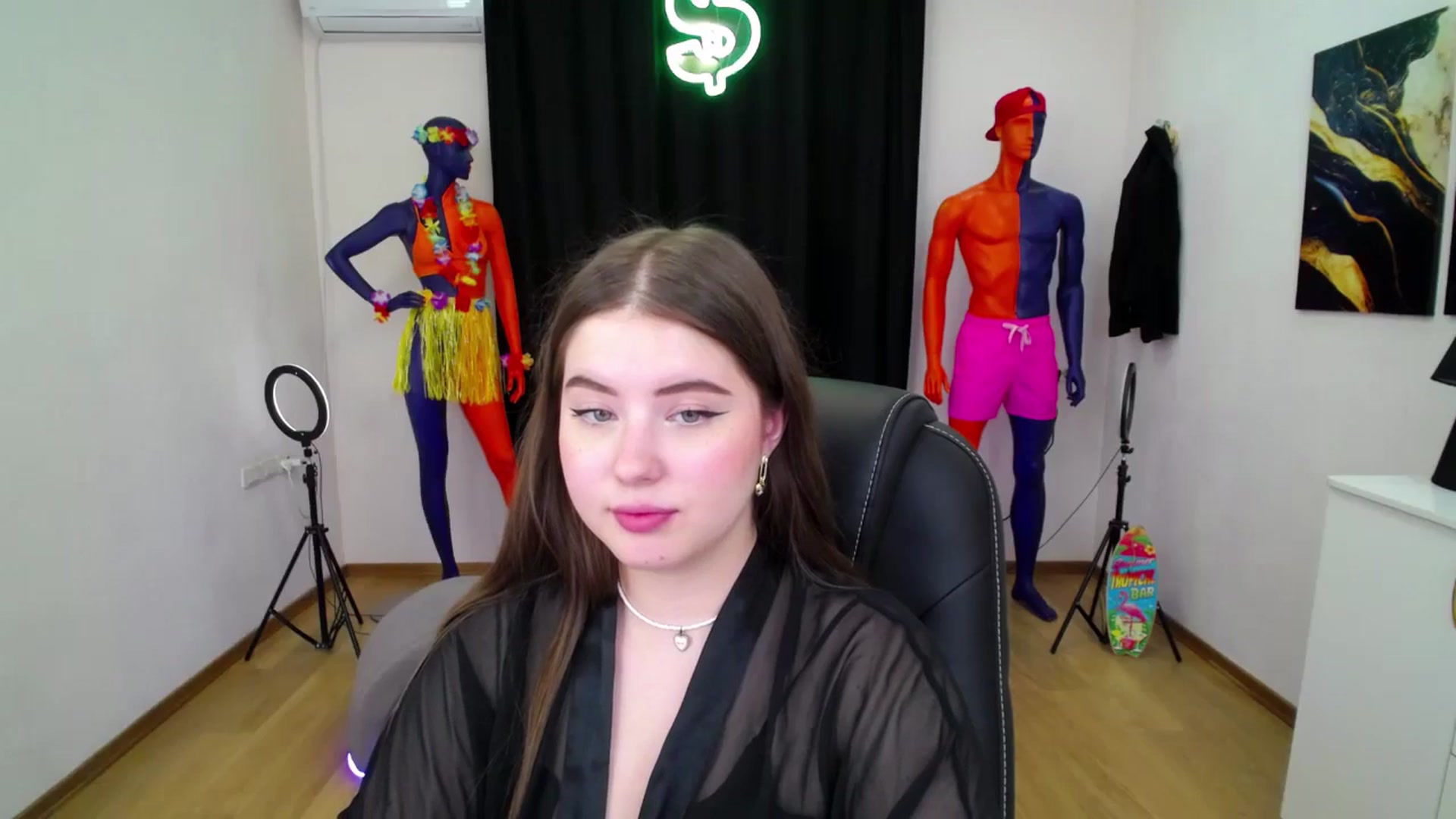 Gallery image thumbnail from AdmireMyEyes's myfreecams stream on, 09/06/2024, 09:06 image 2 of 20