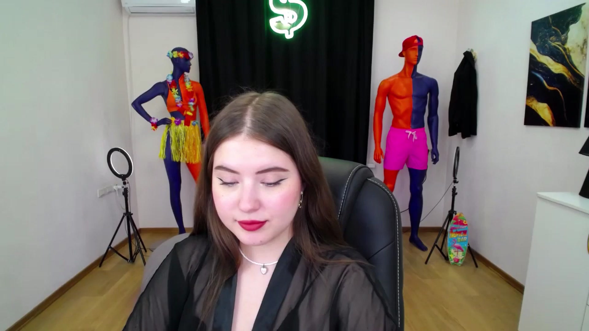 Gallery image thumbnail from AdmireMyEyes's myfreecams stream on, 09/06/2024, 09:06 image 20 of 20