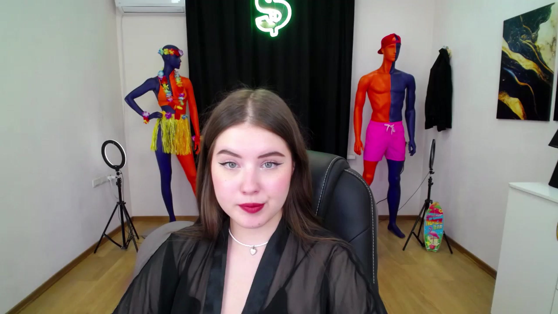Gallery image thumbnail from AdmireMyEyes's myfreecams stream on, 09/06/2024, 09:06 image 17 of 20