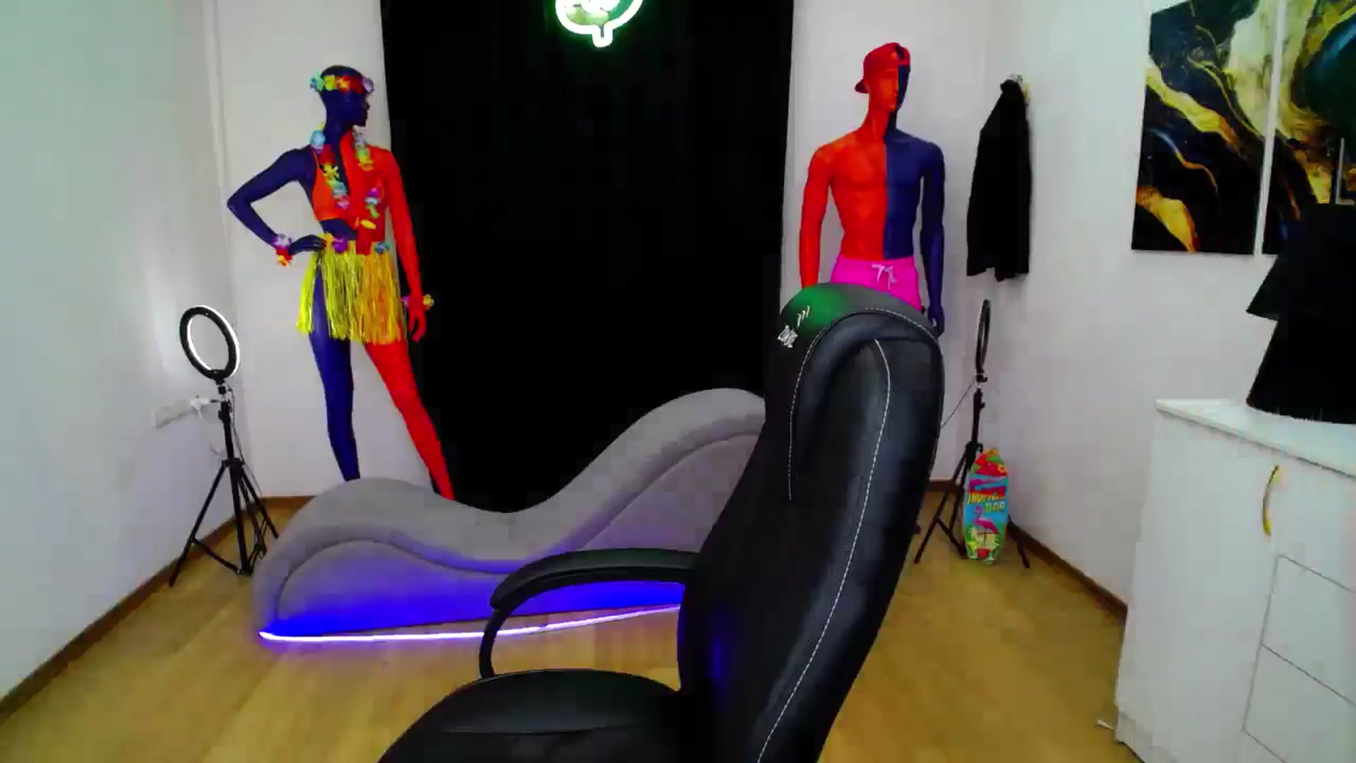 Gallery image thumbnail from AdmireMyEyes's myfreecams stream on, 09/07/2024, 20:34 image 6 of 20