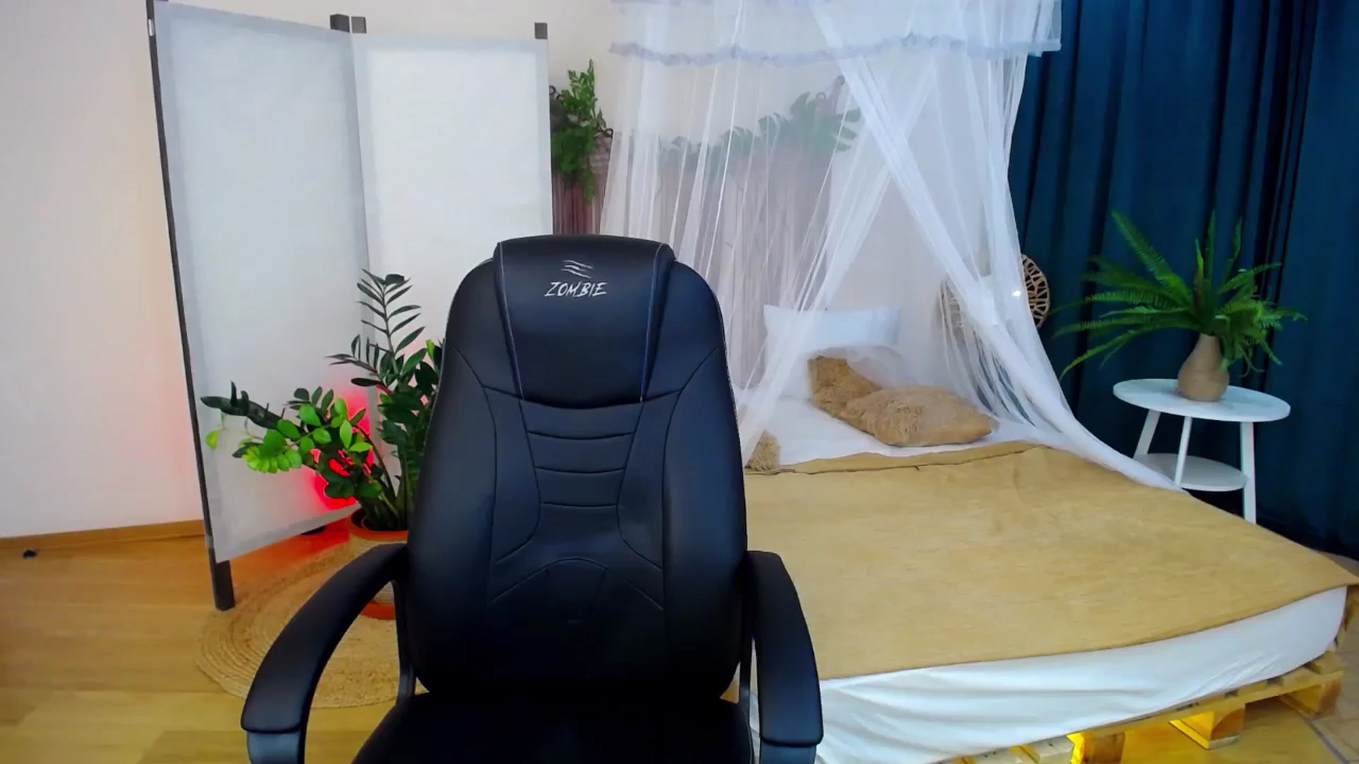 Gallery image thumbnail from AdmireMyEyes's myfreecams stream on, 09/08/2024, 20:41 image 8 of 20