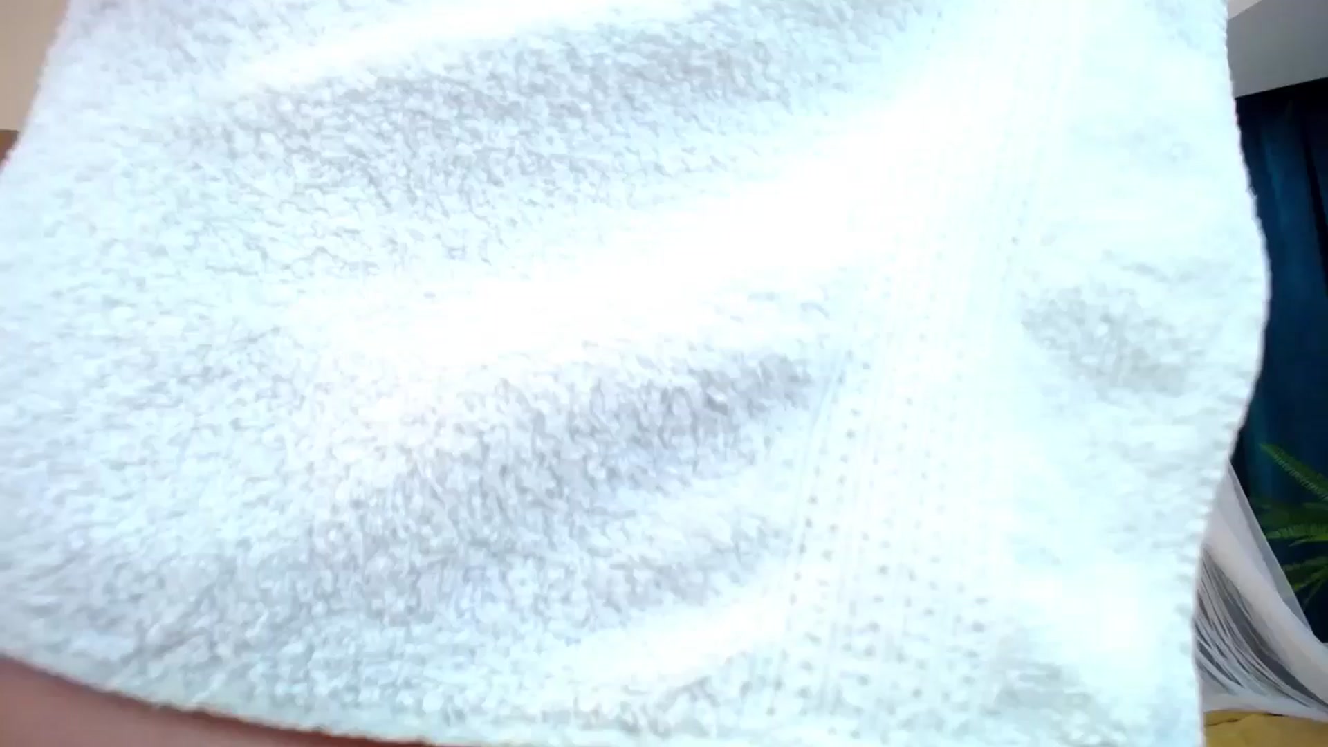 Gallery image thumbnail from AdmireMyEyes's myfreecams stream on, 09/08/2024, 21:07 image 16 of 20