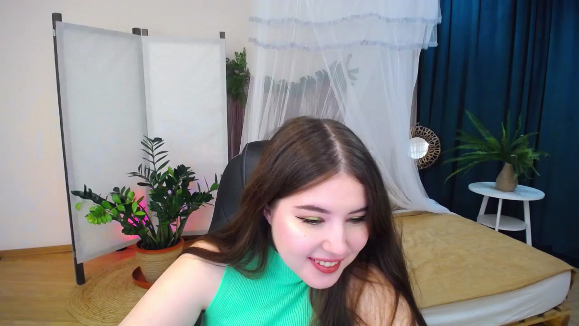 Gallery image thumbnail from AdmireMyEyes's myfreecams stream on, 09/09/2024, 19:47 image 12 of 20