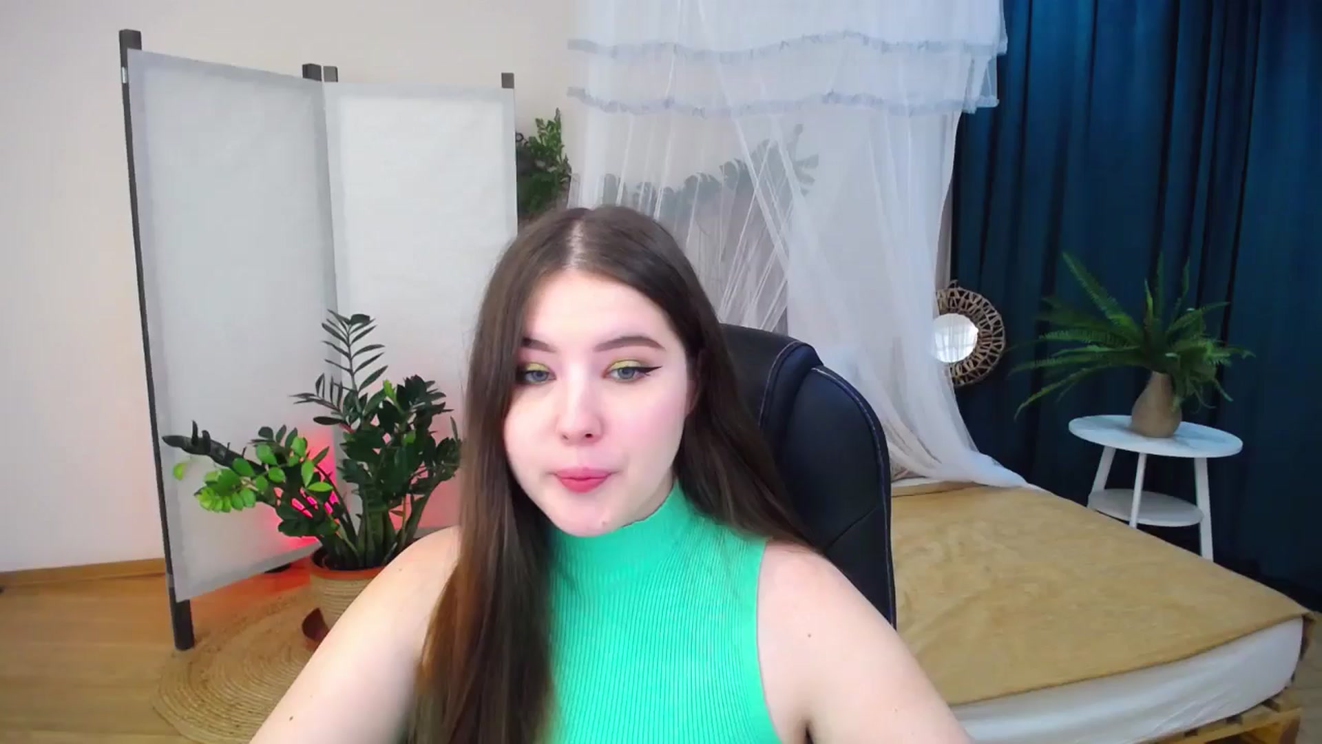 Gallery image thumbnail from AdmireMyEyes's myfreecams stream on, 09/09/2024, 19:47 image 1 of 20