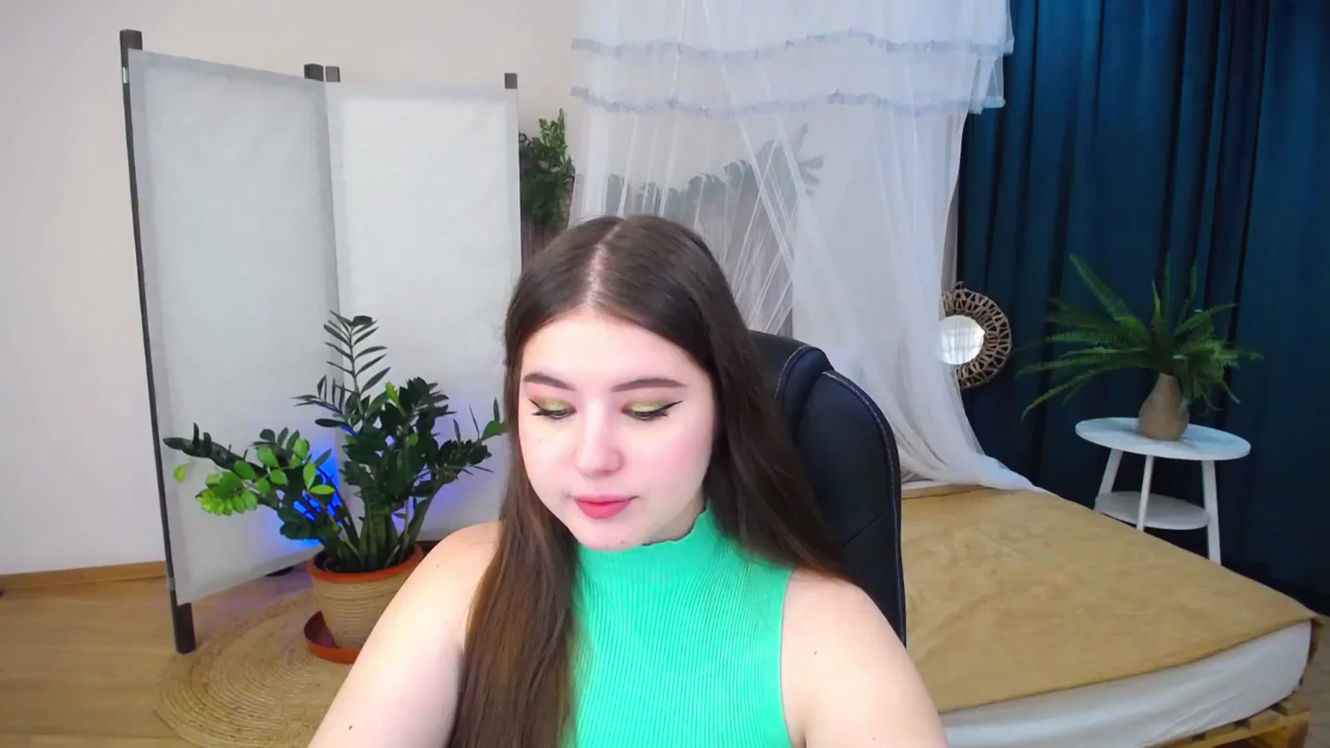 Gallery image thumbnail from AdmireMyEyes's myfreecams stream on, 09/09/2024, 19:47 image 2 of 20