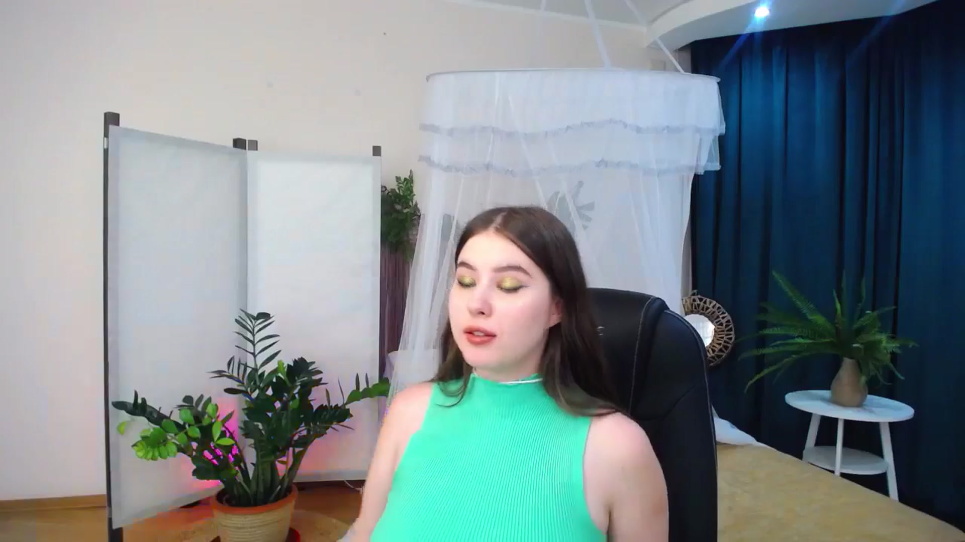 Gallery image thumbnail from AdmireMyEyes's myfreecams stream on, 09/09/2024, 20:38 image 20 of 20