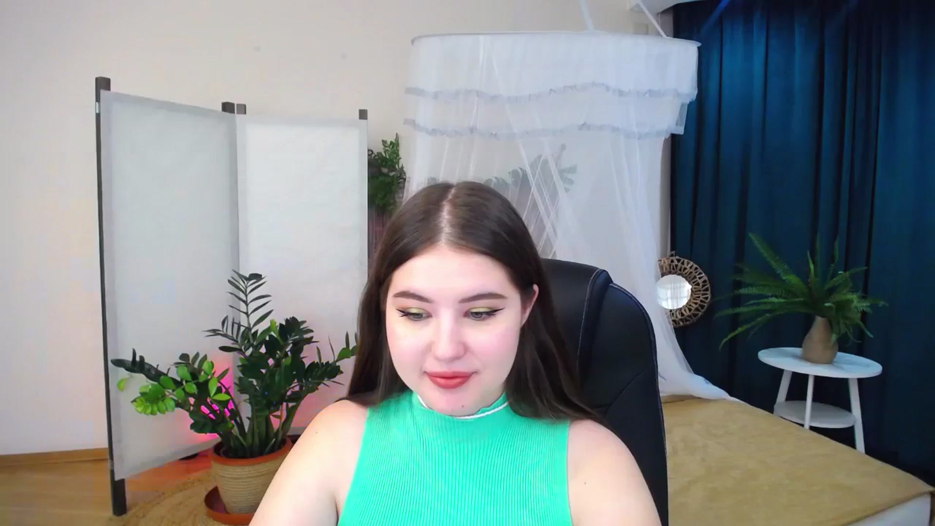Gallery image thumbnail from AdmireMyEyes's myfreecams stream on, 09/09/2024, 20:38 image 10 of 20