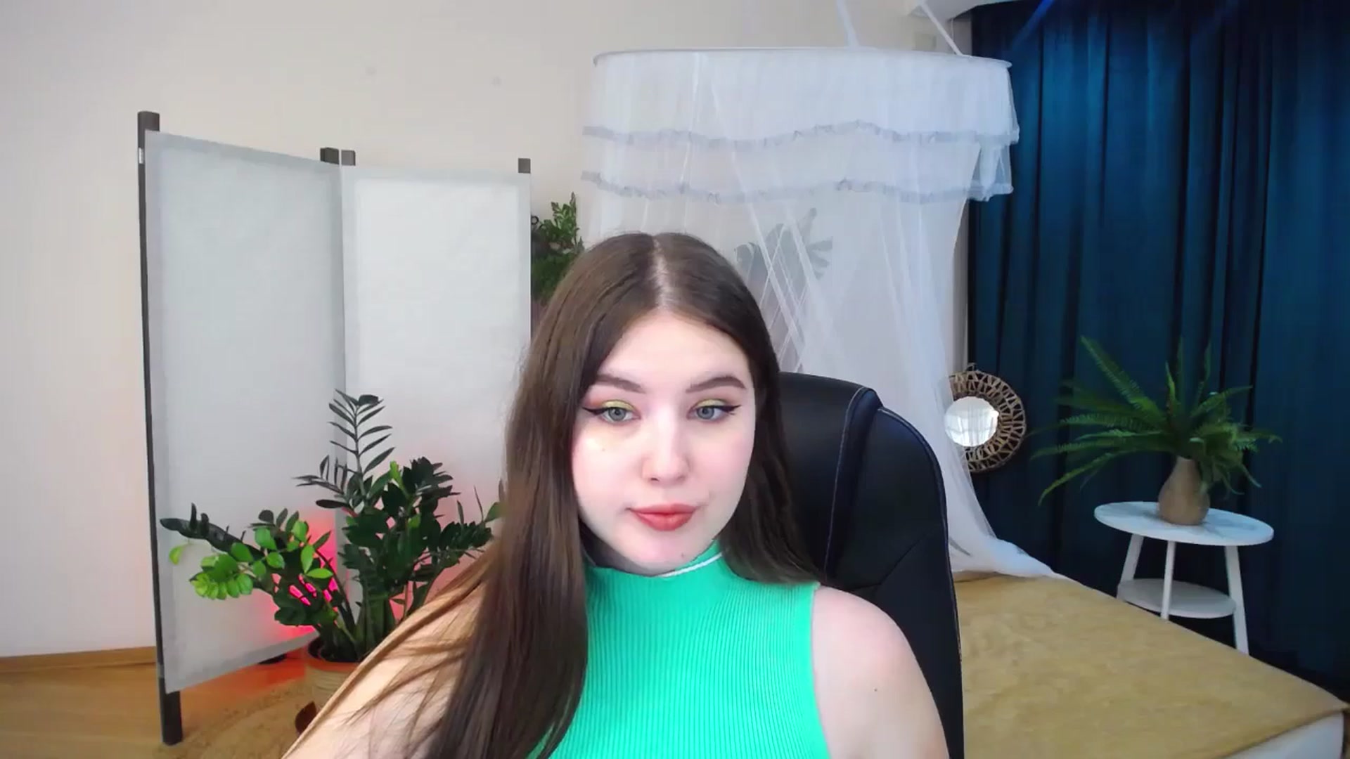 Gallery image thumbnail from AdmireMyEyes's myfreecams stream on, 09/09/2024, 20:38 image 17 of 20