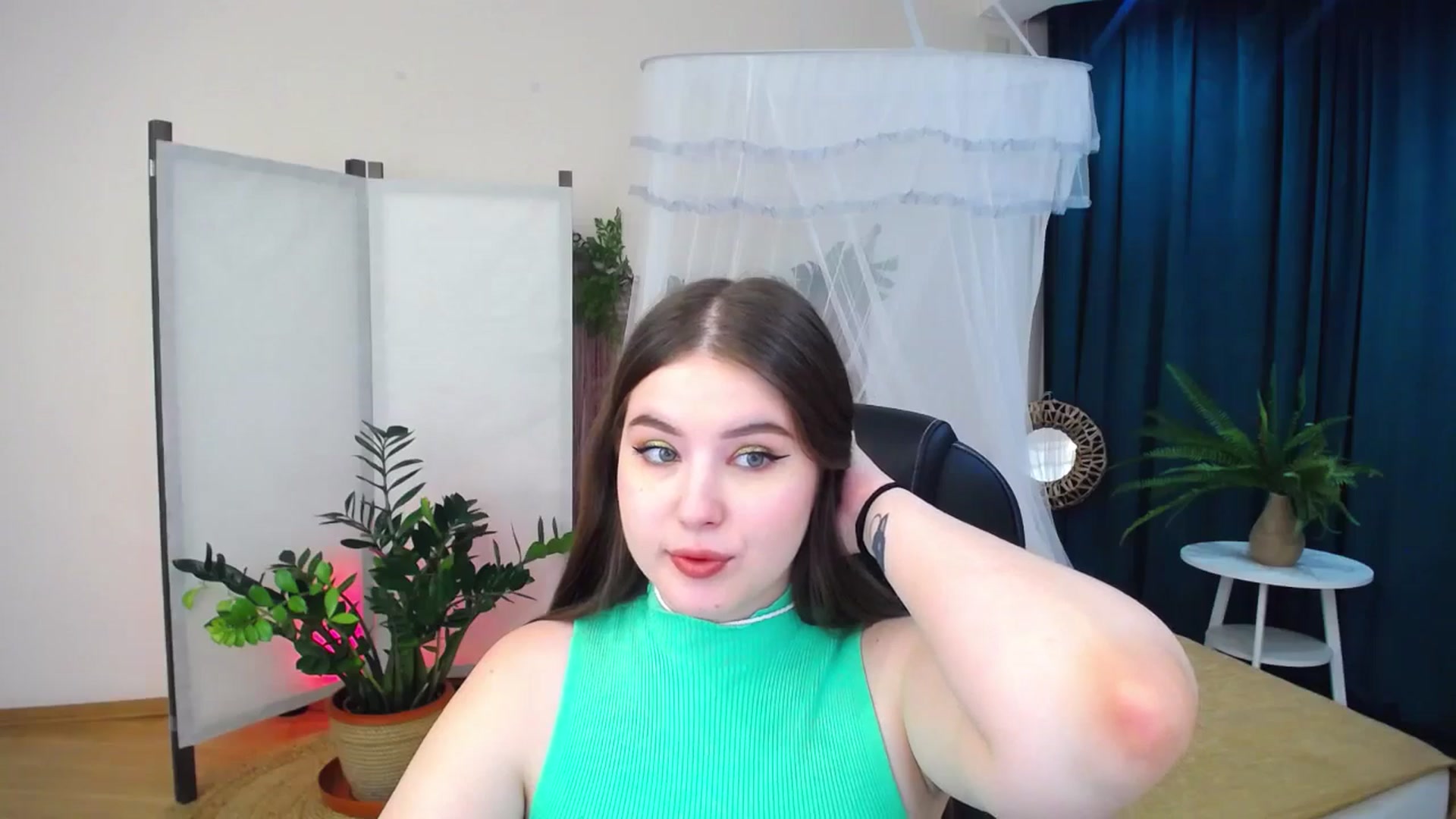 Gallery image thumbnail from AdmireMyEyes's myfreecams stream on, 09/09/2024, 20:38 image 9 of 20