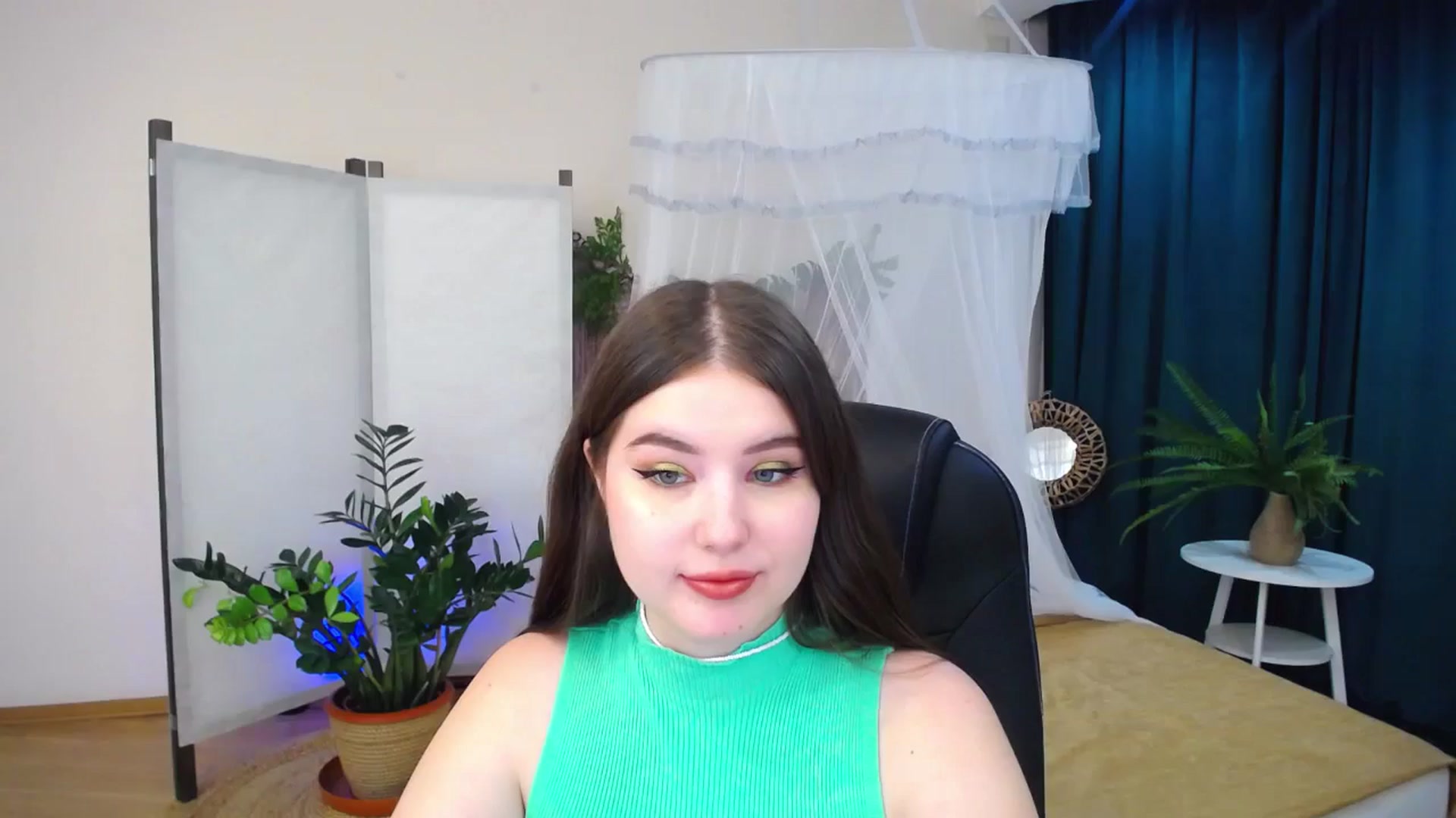 Gallery image thumbnail from AdmireMyEyes's myfreecams stream on, 09/09/2024, 20:38 image 8 of 20