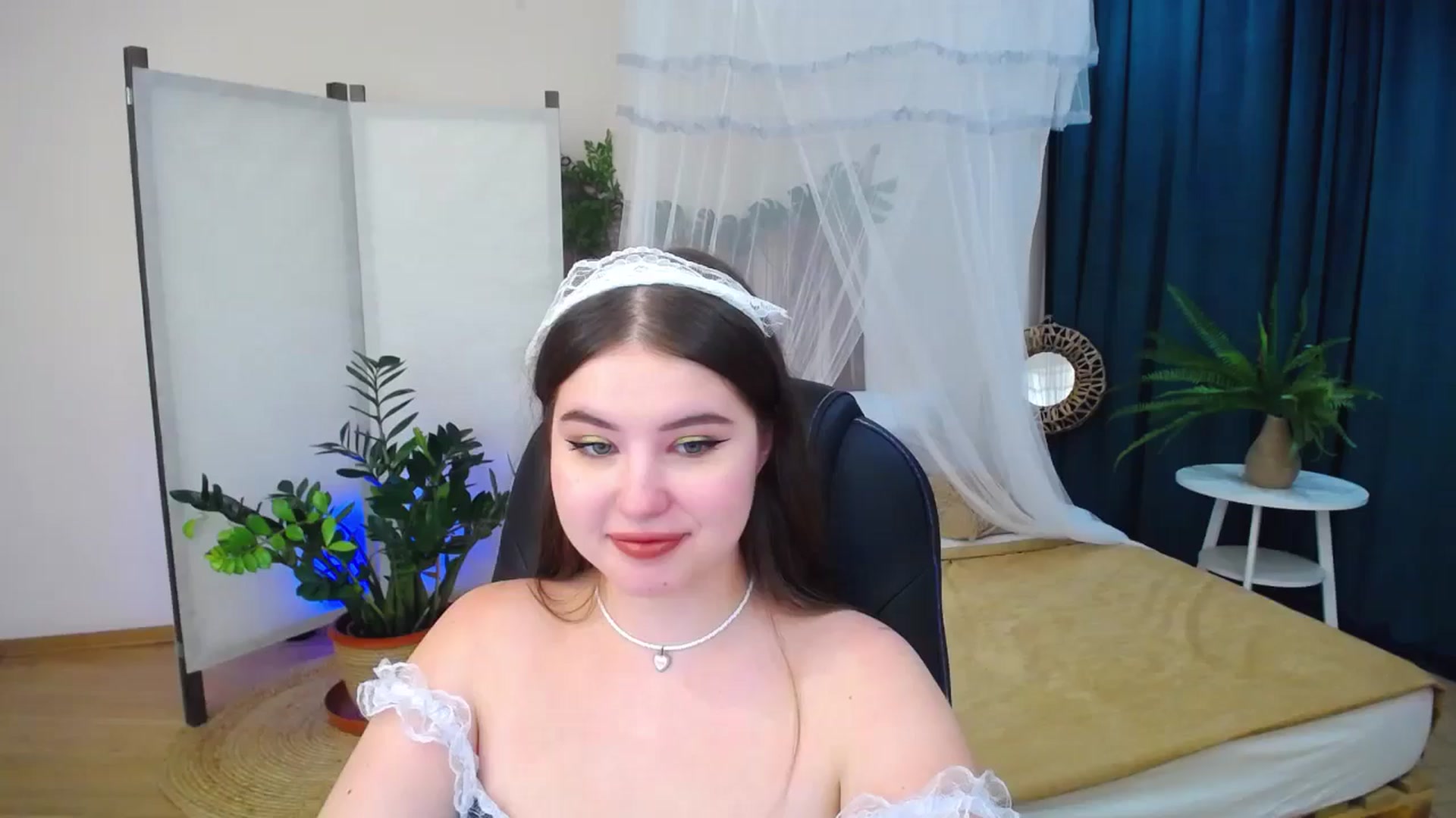 Gallery image thumbnail from AdmireMyEyes's myfreecams stream on, 09/09/2024, 23:47 image 19 of 20