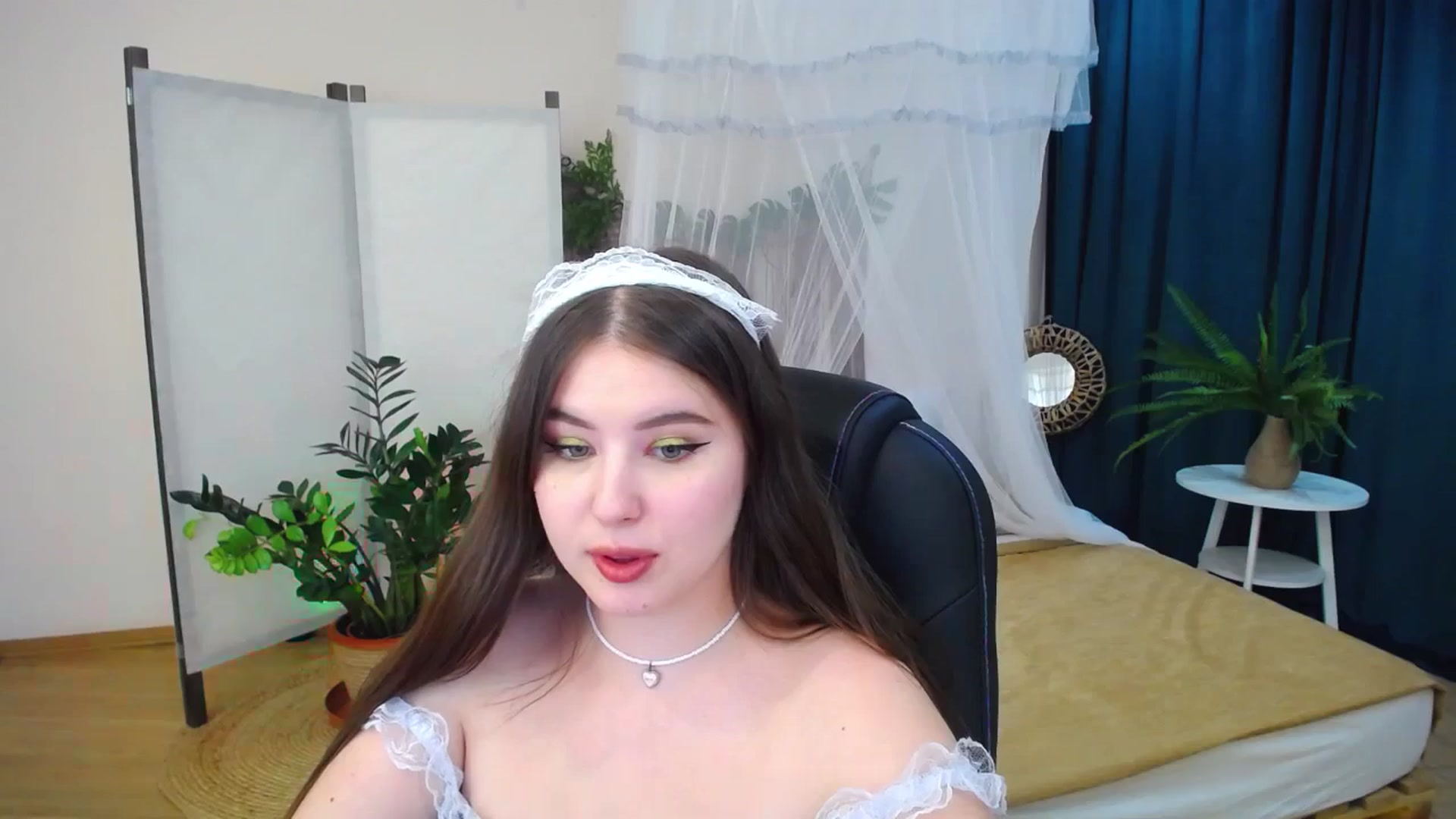 Gallery image thumbnail from AdmireMyEyes's myfreecams stream on, 09/09/2024, 23:47 image 7 of 20