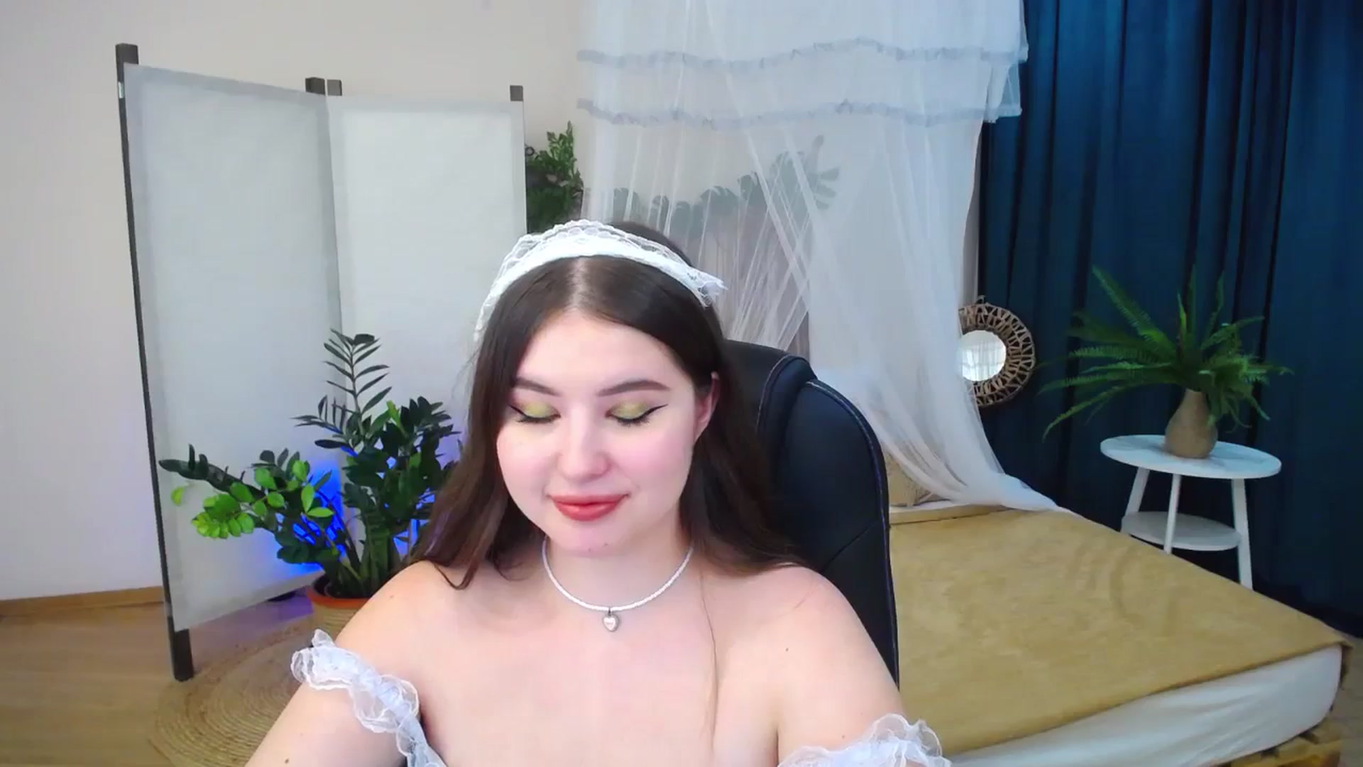 Gallery image thumbnail from AdmireMyEyes's myfreecams stream on, 09/09/2024, 23:47 image 18 of 20
