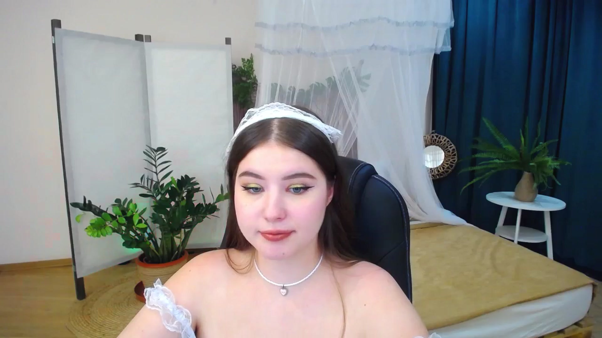 Gallery image thumbnail from AdmireMyEyes's myfreecams stream on, 09/09/2024, 23:47 image 20 of 20