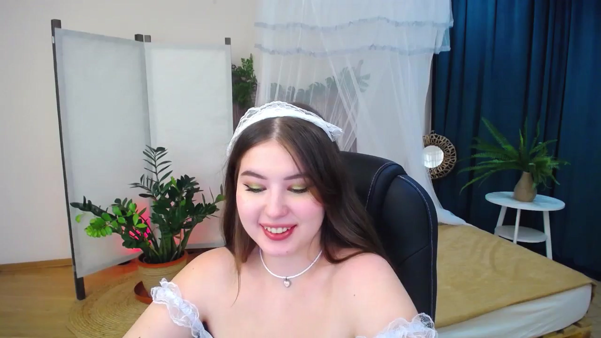 Gallery image thumbnail from AdmireMyEyes's myfreecams stream on, 09/09/2024, 23:47 image 12 of 20