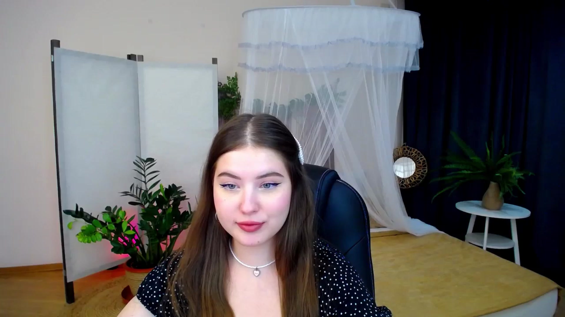Gallery image thumbnail from AdmireMyEyes's myfreecams stream on, 09/10/2024, 23:48 image 8 of 20