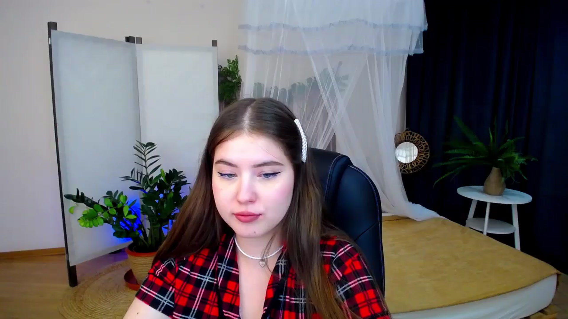 Gallery image thumbnail from AdmireMyEyes's myfreecams stream on, 09/10/2024, 23:48 image 19 of 20