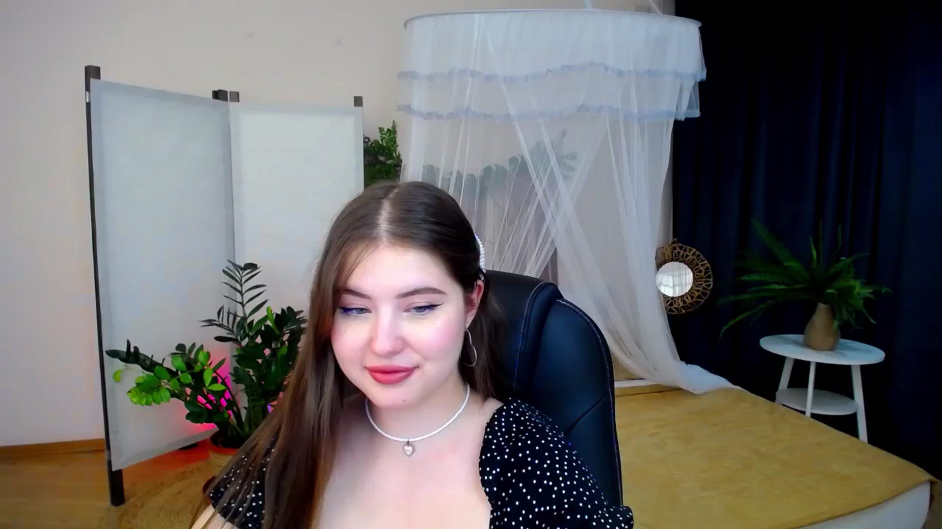 Gallery image thumbnail from AdmireMyEyes's myfreecams stream on, 09/10/2024, 23:48 image 3 of 20