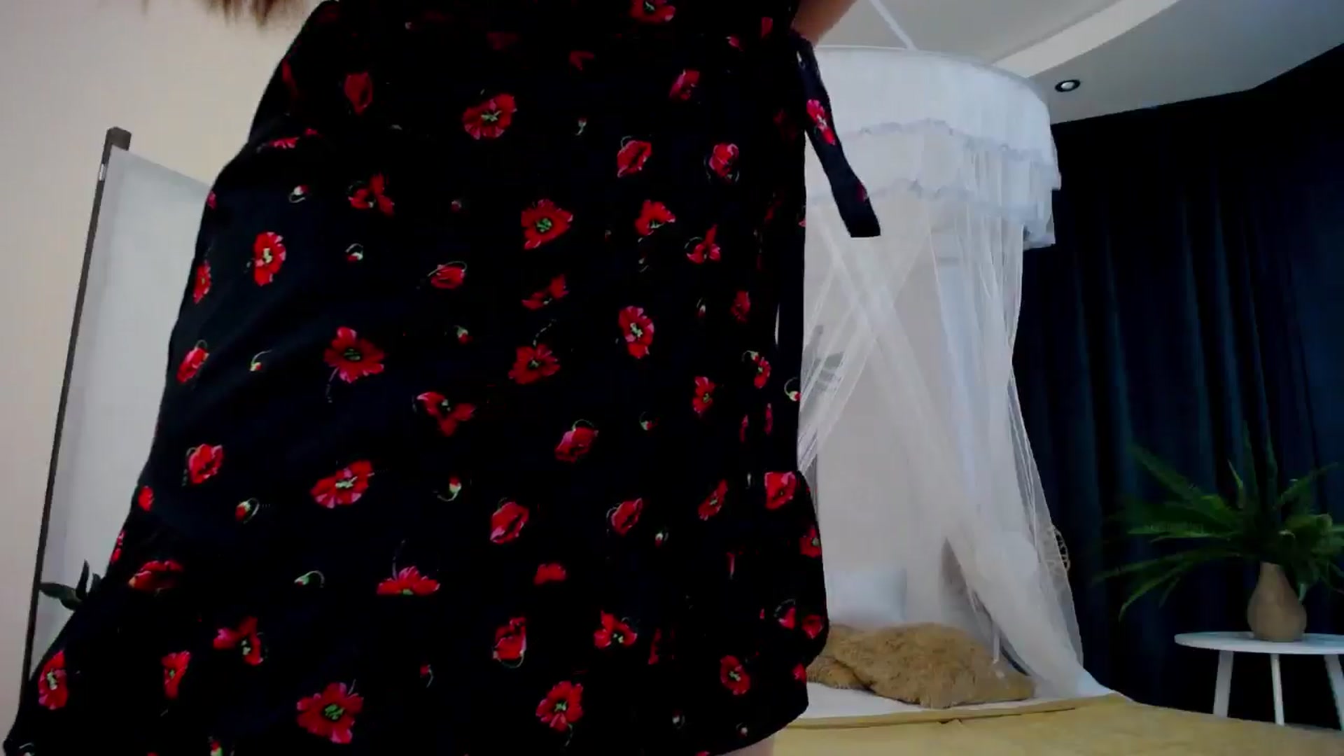 Gallery image thumbnail from AdmireMyEyes's myfreecams stream on, 09/14/2024, 09:49 image 14 of 20