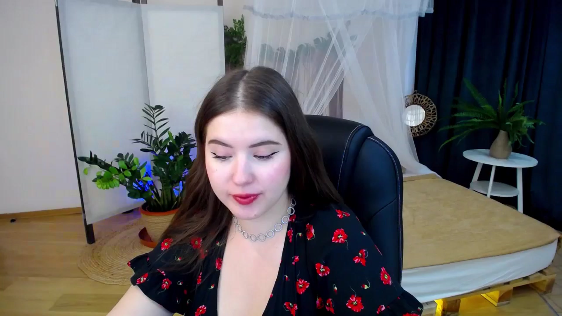 Gallery image thumbnail from AdmireMyEyes's myfreecams stream on, 09/14/2024, 09:49 image 7 of 20