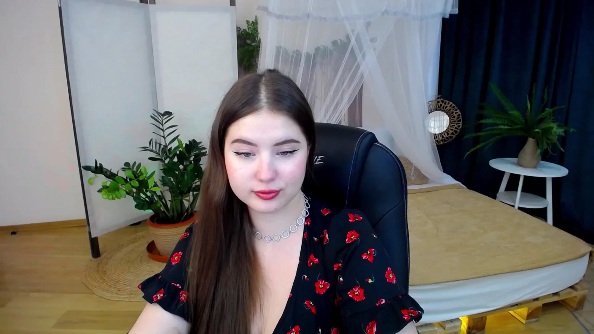 Gallery image thumbnail from AdmireMyEyes's myfreecams stream on, 09/14/2024, 09:49 image 10 of 20