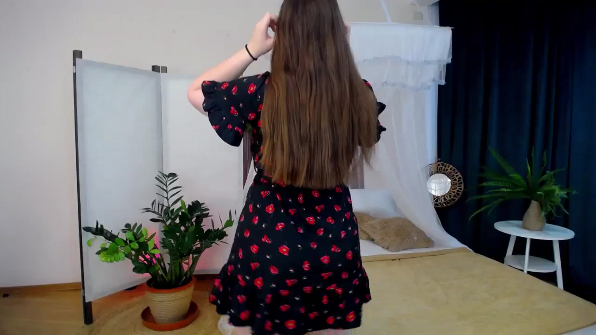Gallery image thumbnail from AdmireMyEyes's myfreecams stream on, 09/14/2024, 09:49 image 4 of 20