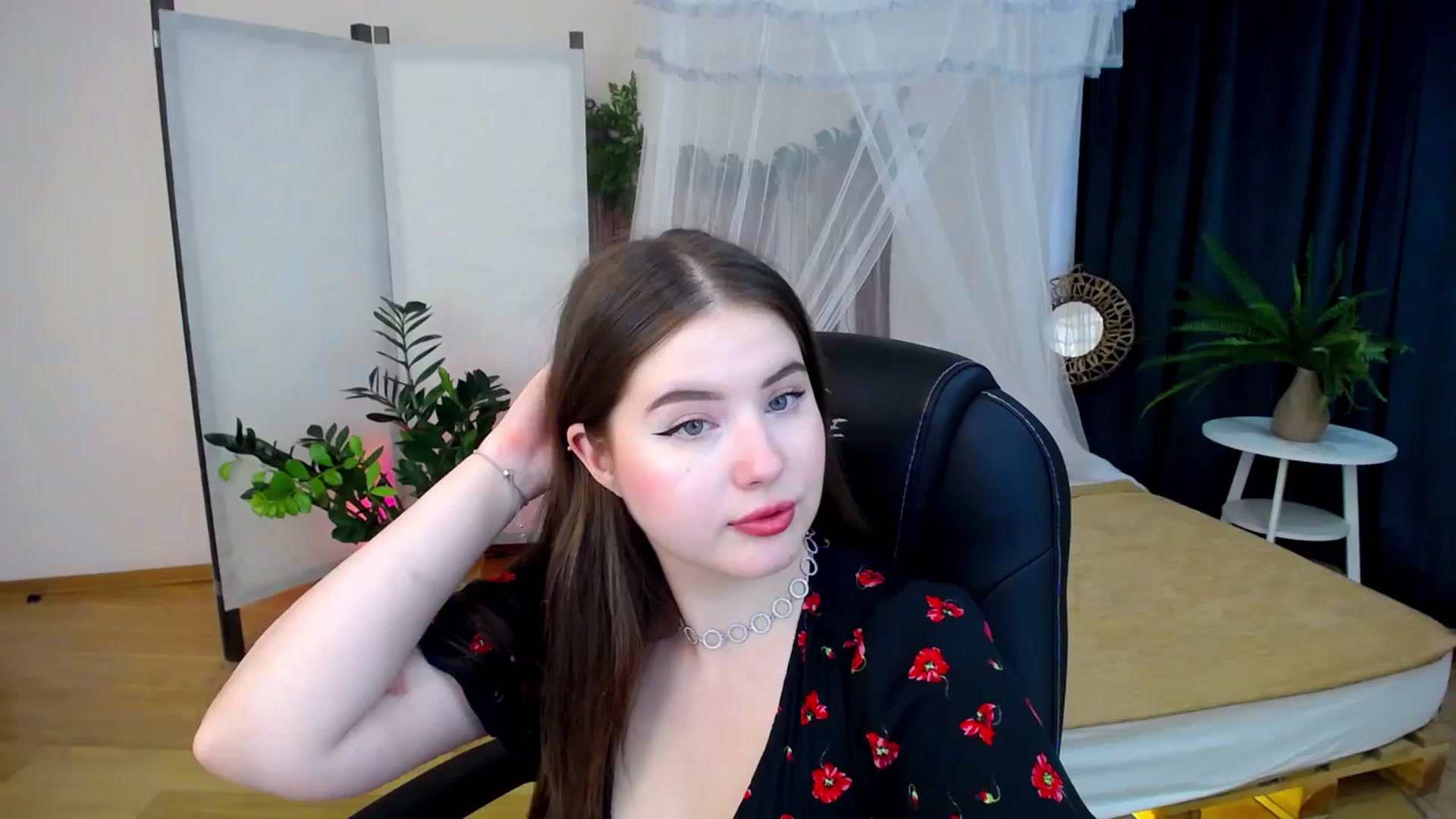 Gallery image thumbnail from AdmireMyEyes's myfreecams stream on, 09/14/2024, 09:49 image 18 of 20