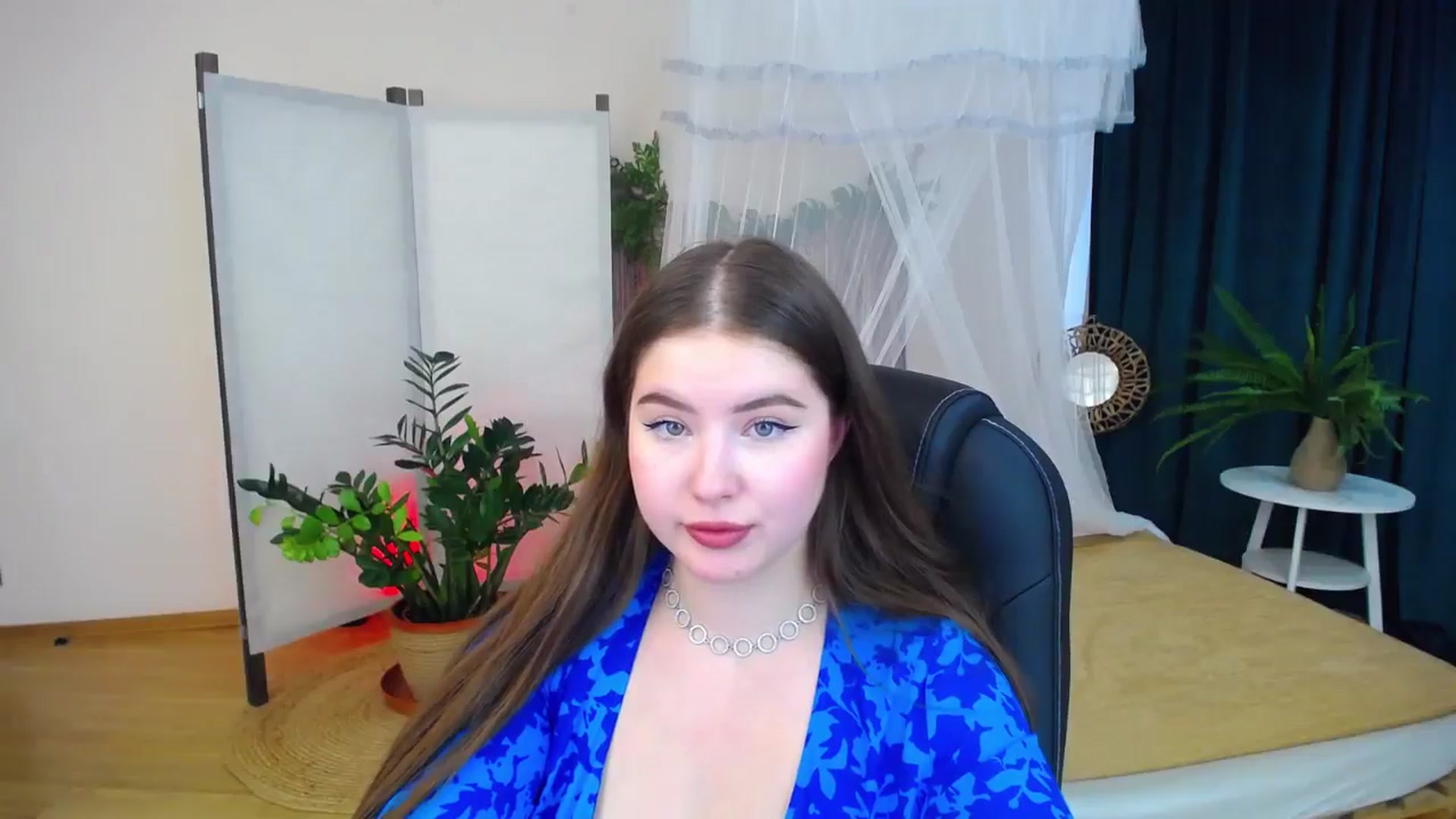 Gallery image thumbnail from AdmireMyEyes's myfreecams stream on, 09/15/2024, 07:47 image 5 of 20