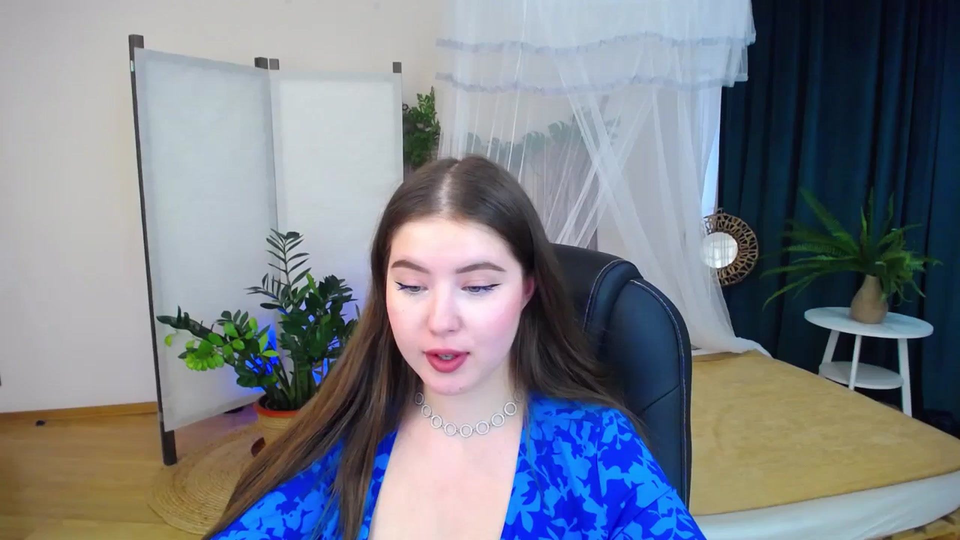 Gallery image thumbnail from AdmireMyEyes's myfreecams stream on, 09/15/2024, 07:47 image 9 of 20
