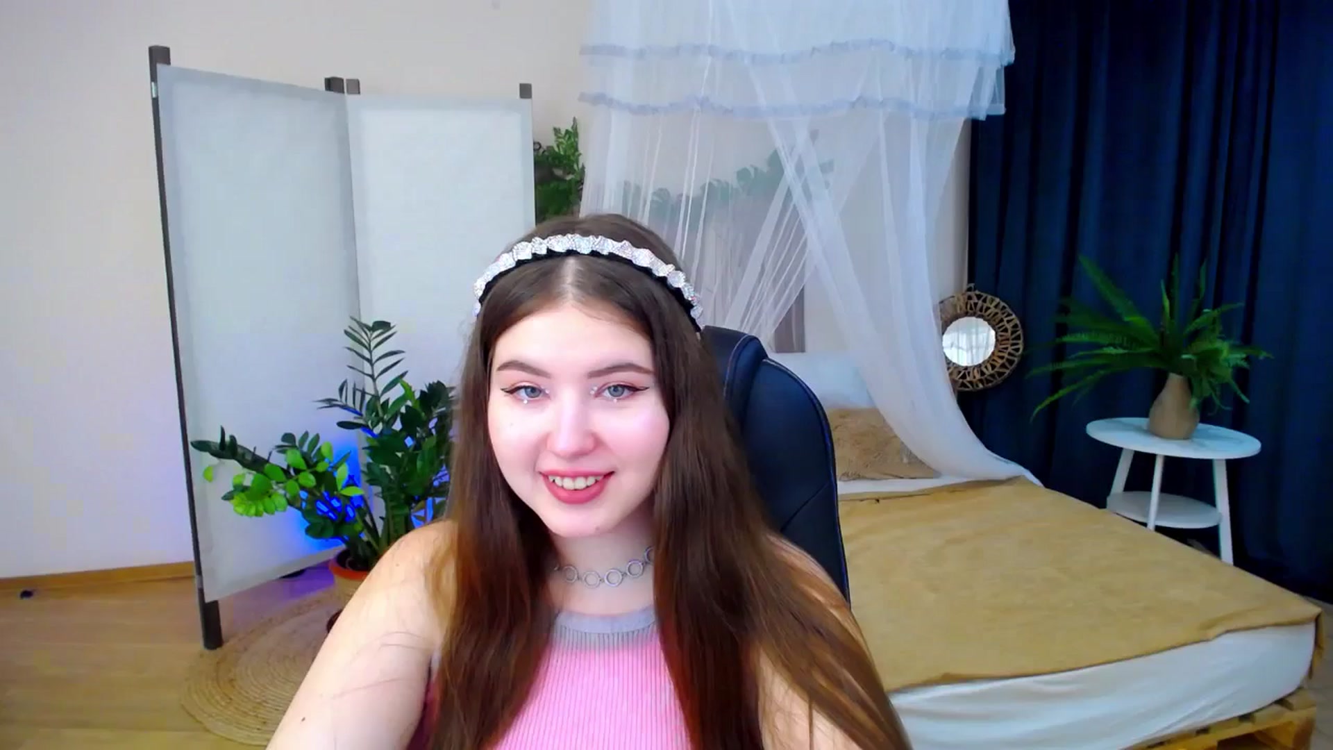 Gallery image thumbnail from AdmireMyEyes's myfreecams stream on, 09/16/2024, 18:59 image 3 of 20