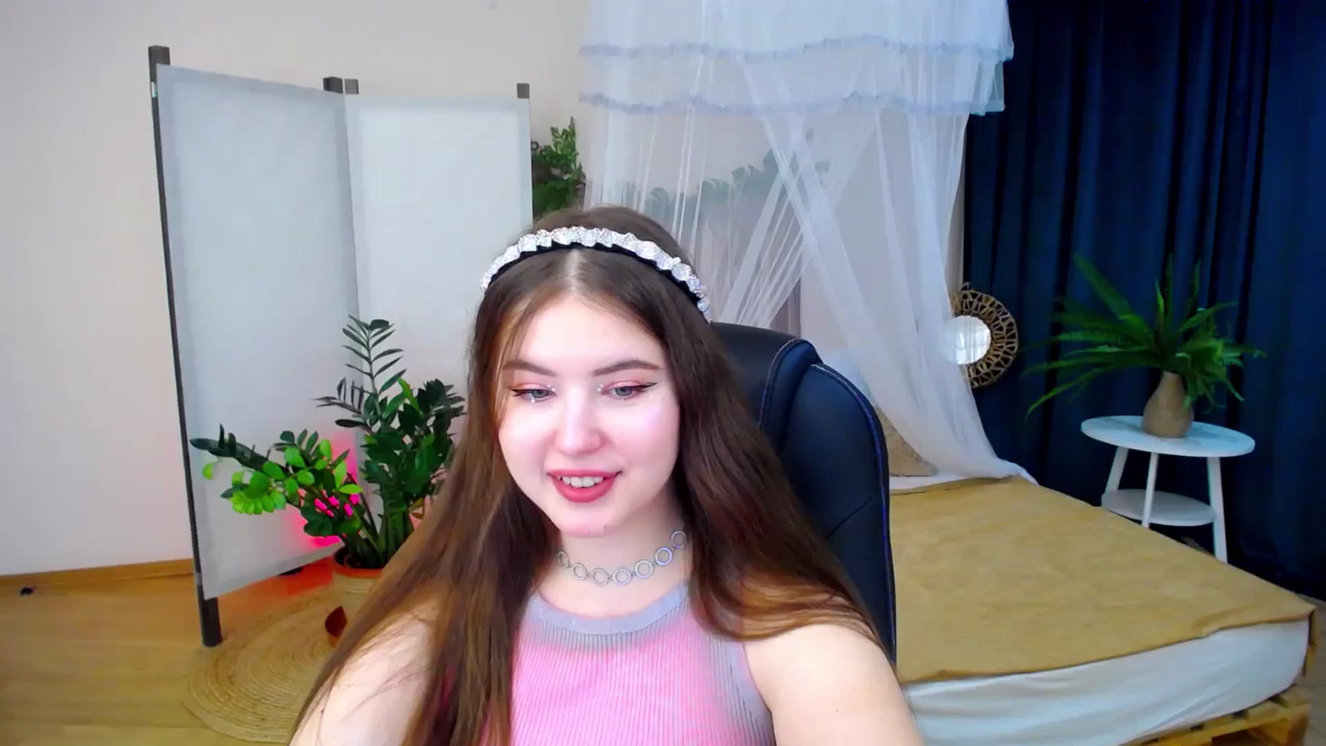 Gallery image thumbnail from AdmireMyEyes's myfreecams stream on, 09/16/2024, 18:59 image 18 of 20