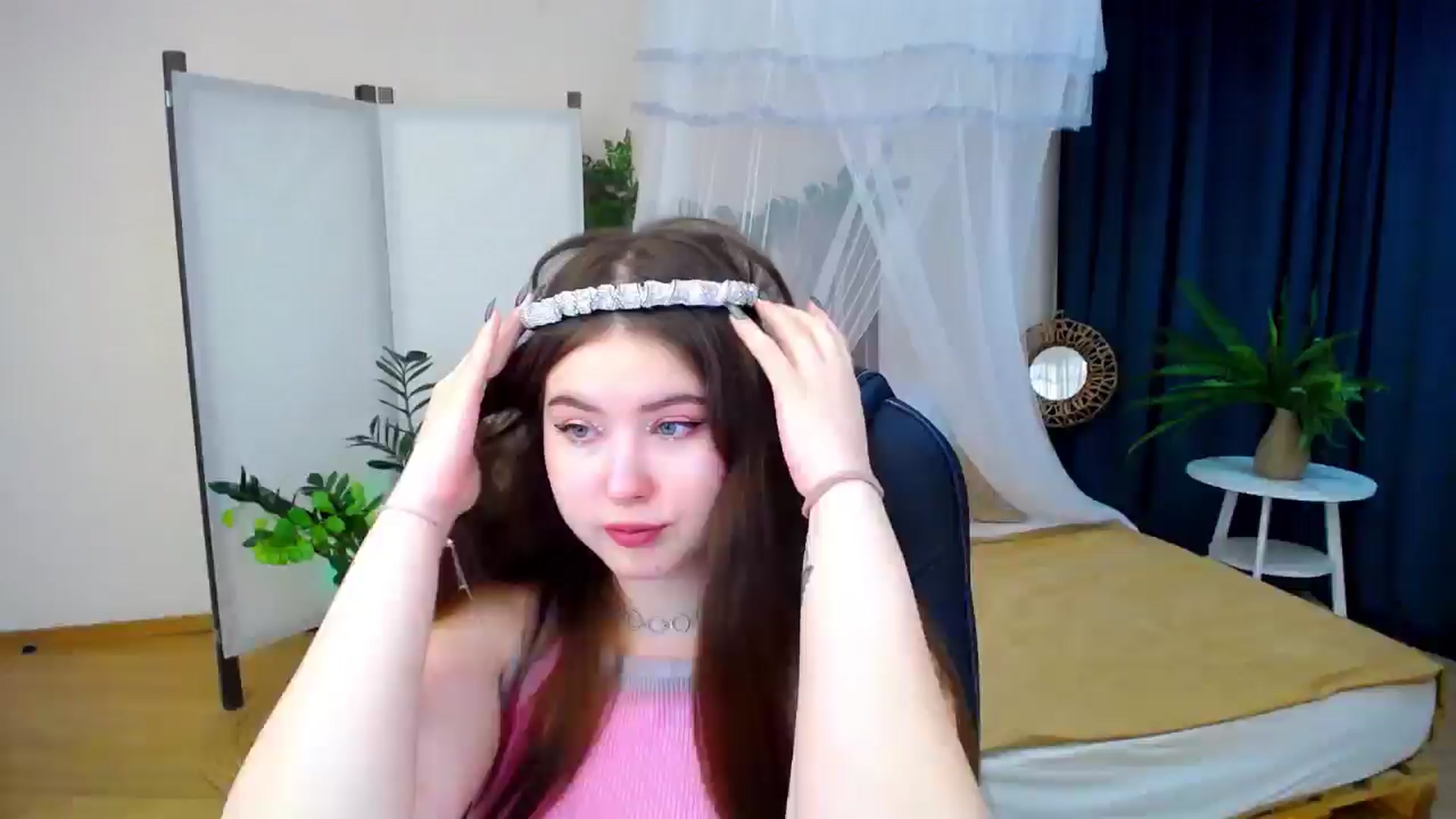 Gallery image thumbnail from AdmireMyEyes's myfreecams stream on, 09/16/2024, 18:59 image 5 of 20