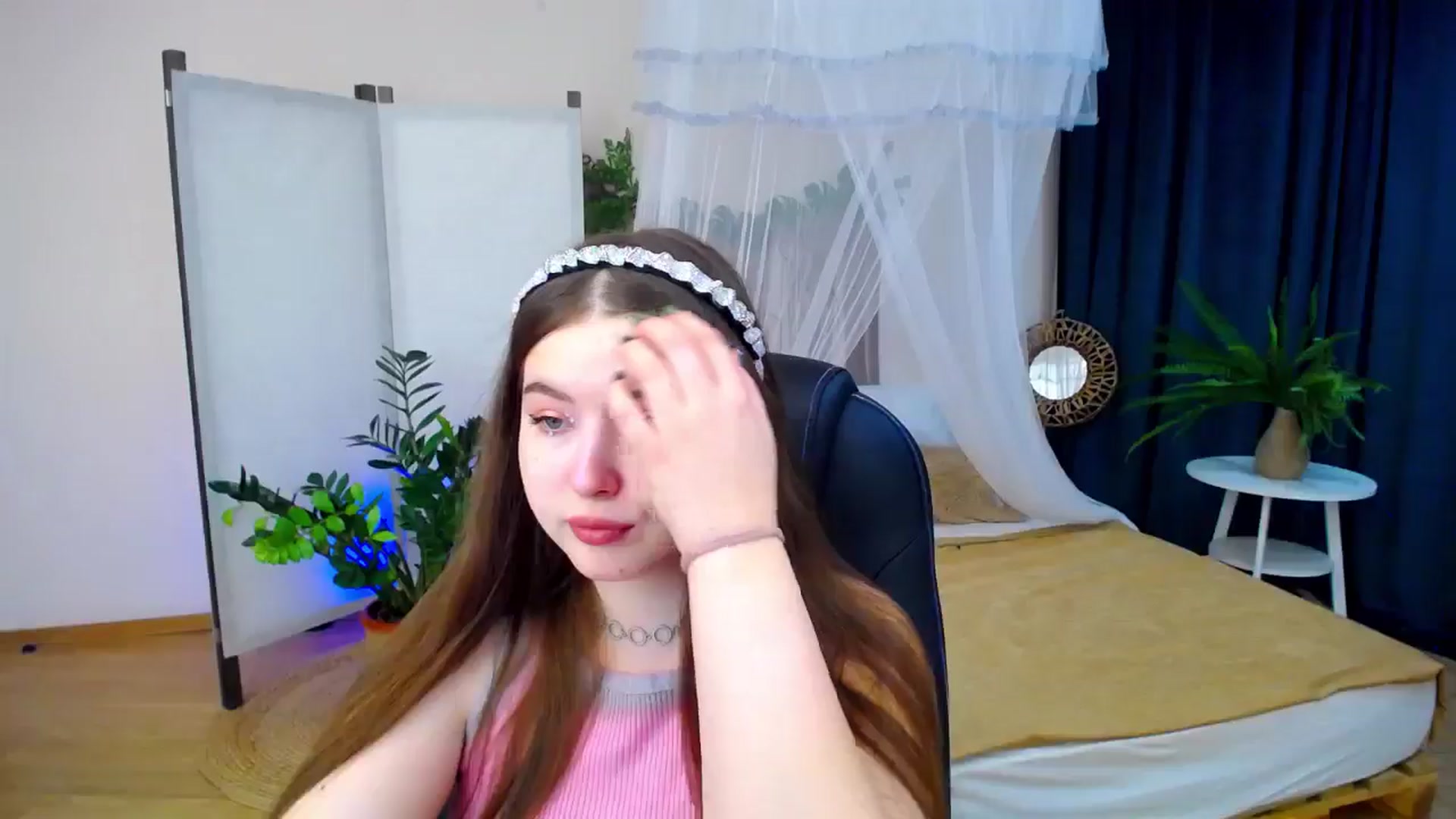Gallery image thumbnail from AdmireMyEyes's myfreecams stream on, 09/16/2024, 18:59 image 4 of 20
