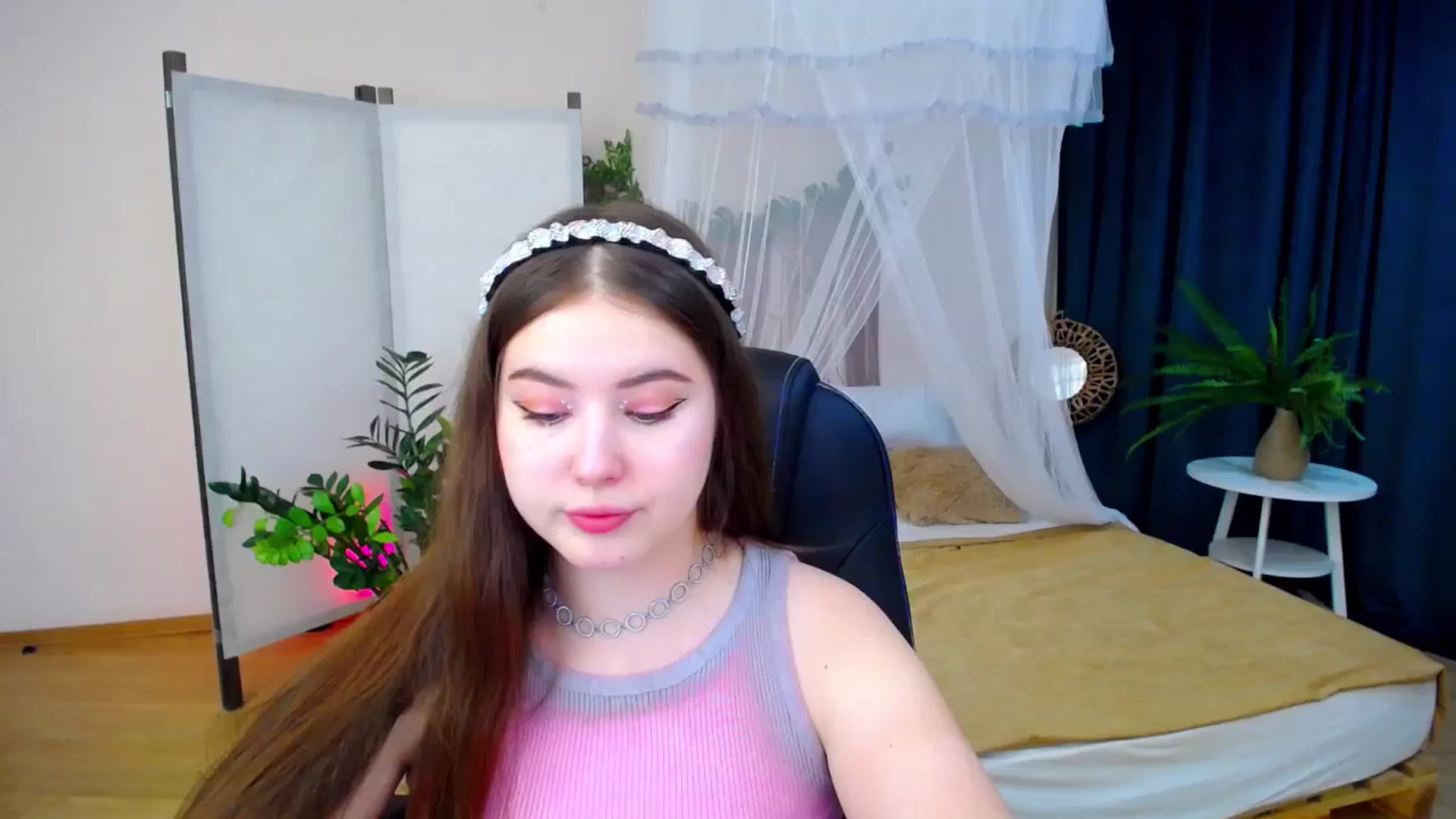 Gallery image thumbnail from AdmireMyEyes's myfreecams stream on, 09/16/2024, 18:59 image 1 of 20