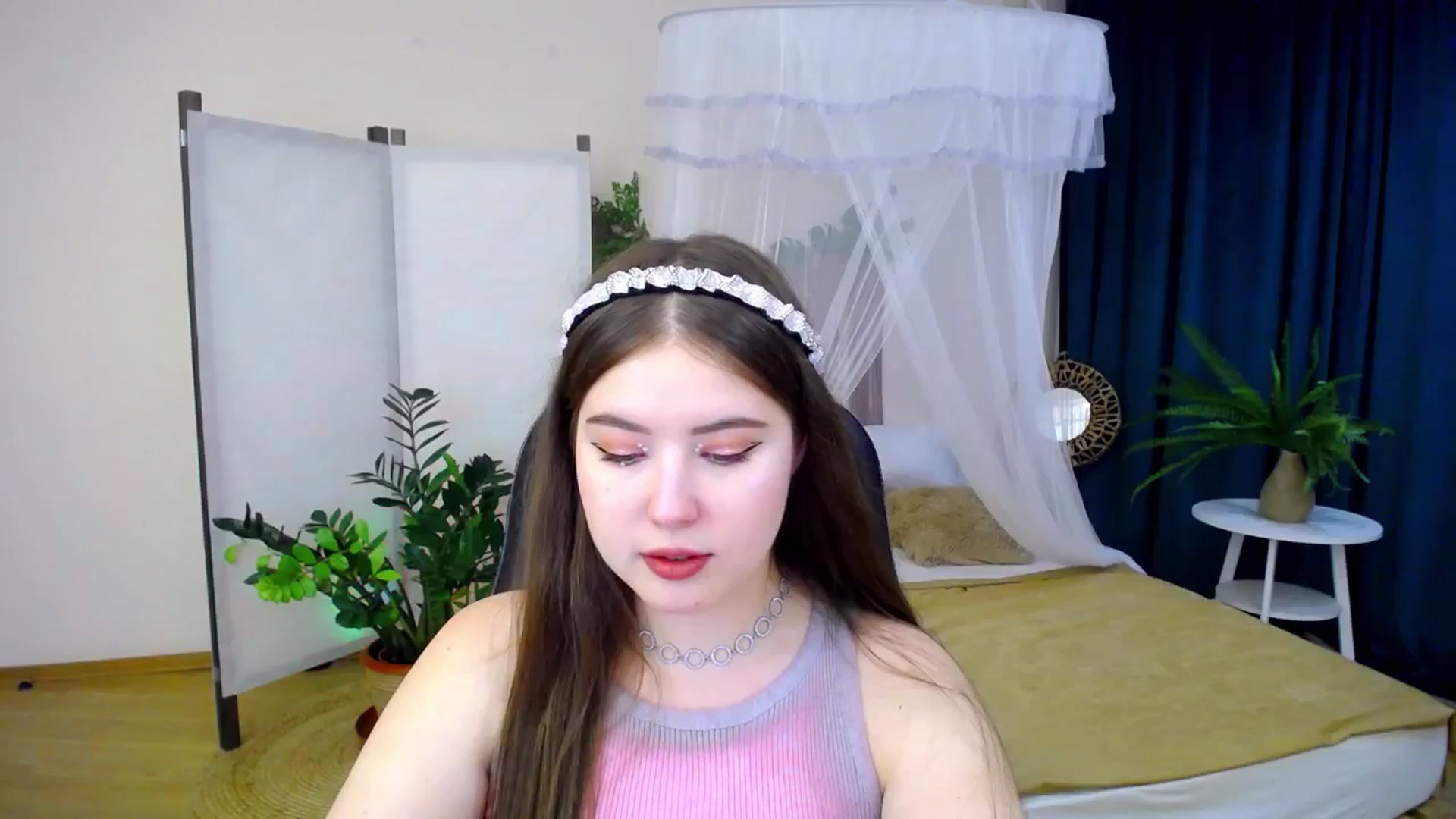 Gallery image thumbnail from AdmireMyEyes's myfreecams stream on, 09/16/2024, 19:34 image 20 of 20