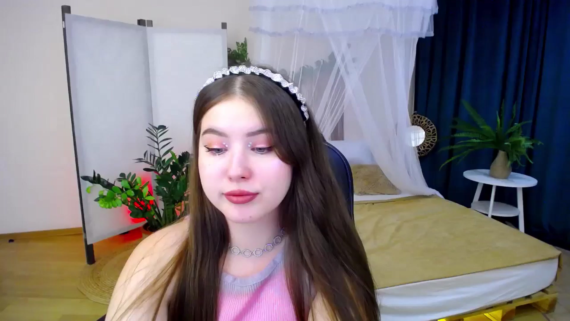Gallery image thumbnail from AdmireMyEyes's myfreecams stream on, 09/17/2024, 04:30 image 7 of 20