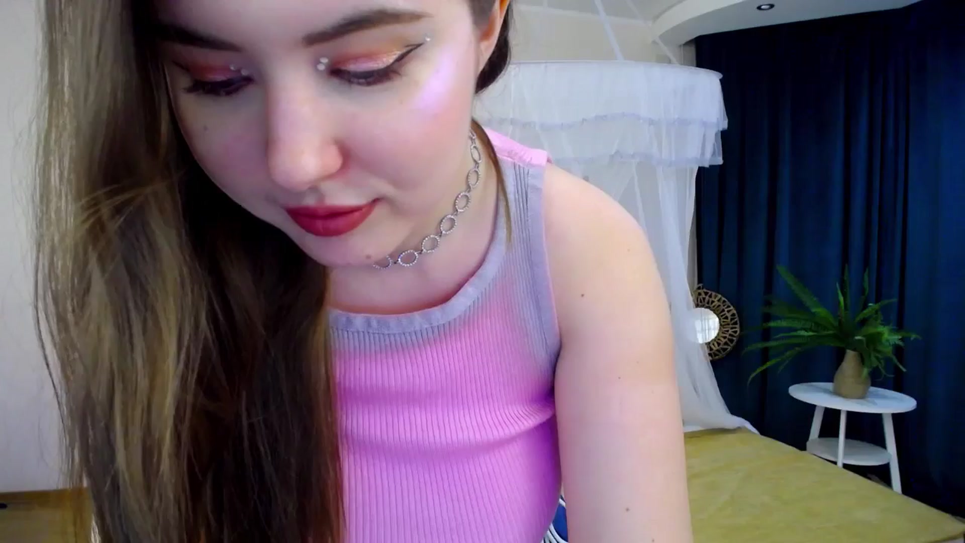 Gallery image thumbnail from AdmireMyEyes's myfreecams stream on, 09/17/2024, 04:30 image 14 of 20