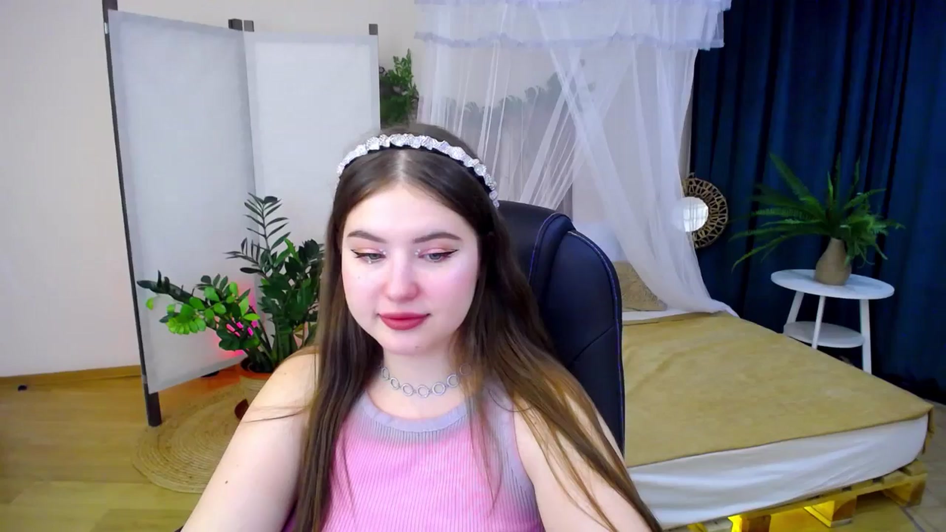 Gallery image thumbnail from AdmireMyEyes's myfreecams stream on, 09/17/2024, 04:09 image 7 of 20