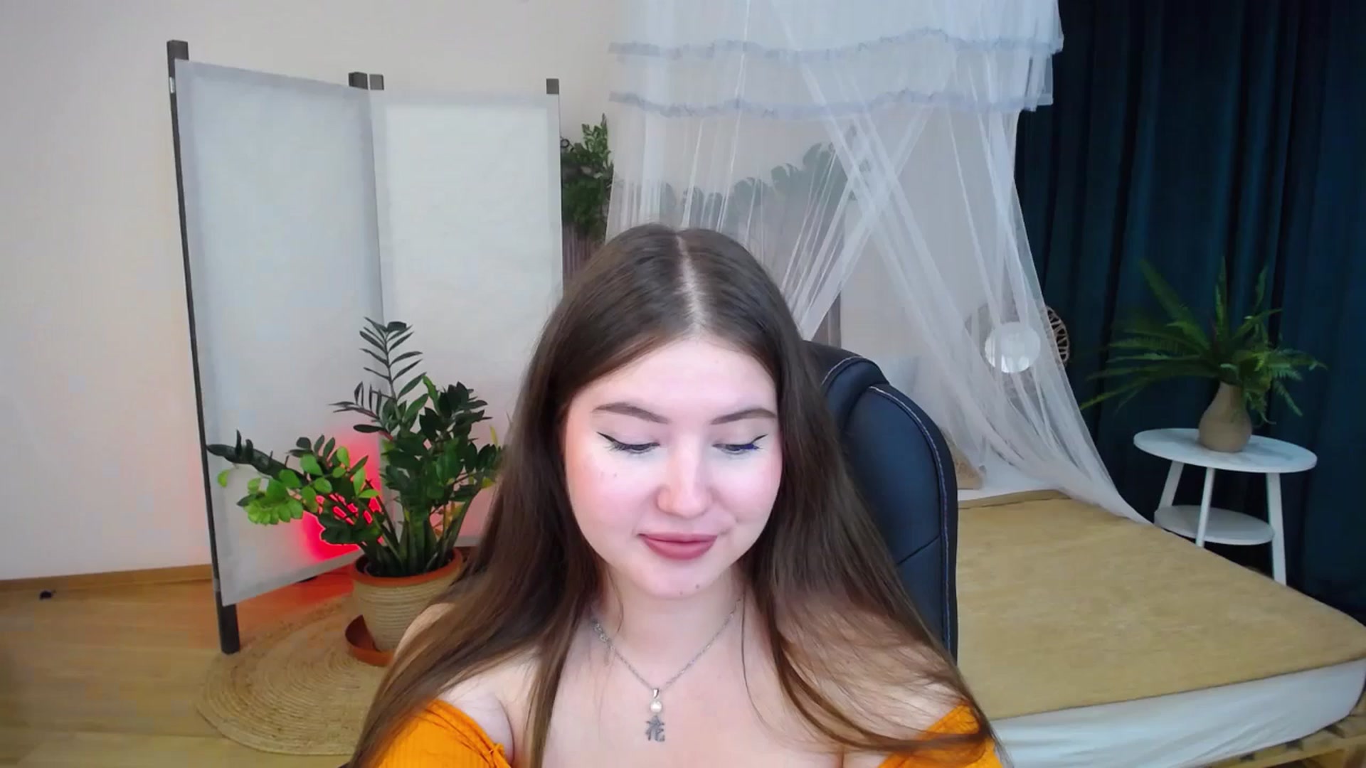 Gallery image thumbnail from AdmireMyEyes's myfreecams stream on, 09/26/2024, 19:46 image 15 of 20