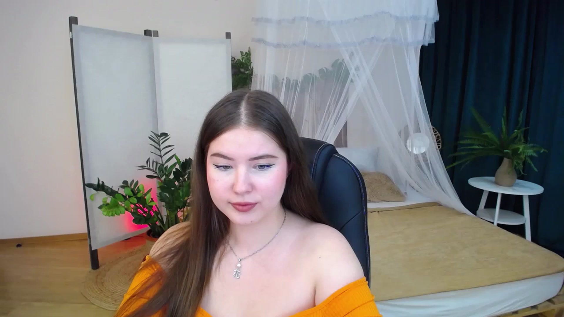 Gallery image thumbnail from AdmireMyEyes's myfreecams stream on, 09/26/2024, 19:46 image 1 of 20