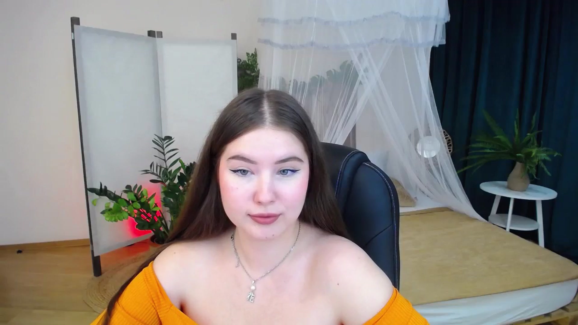 Gallery image thumbnail from AdmireMyEyes's myfreecams stream on, 09/26/2024, 19:46 image 2 of 20