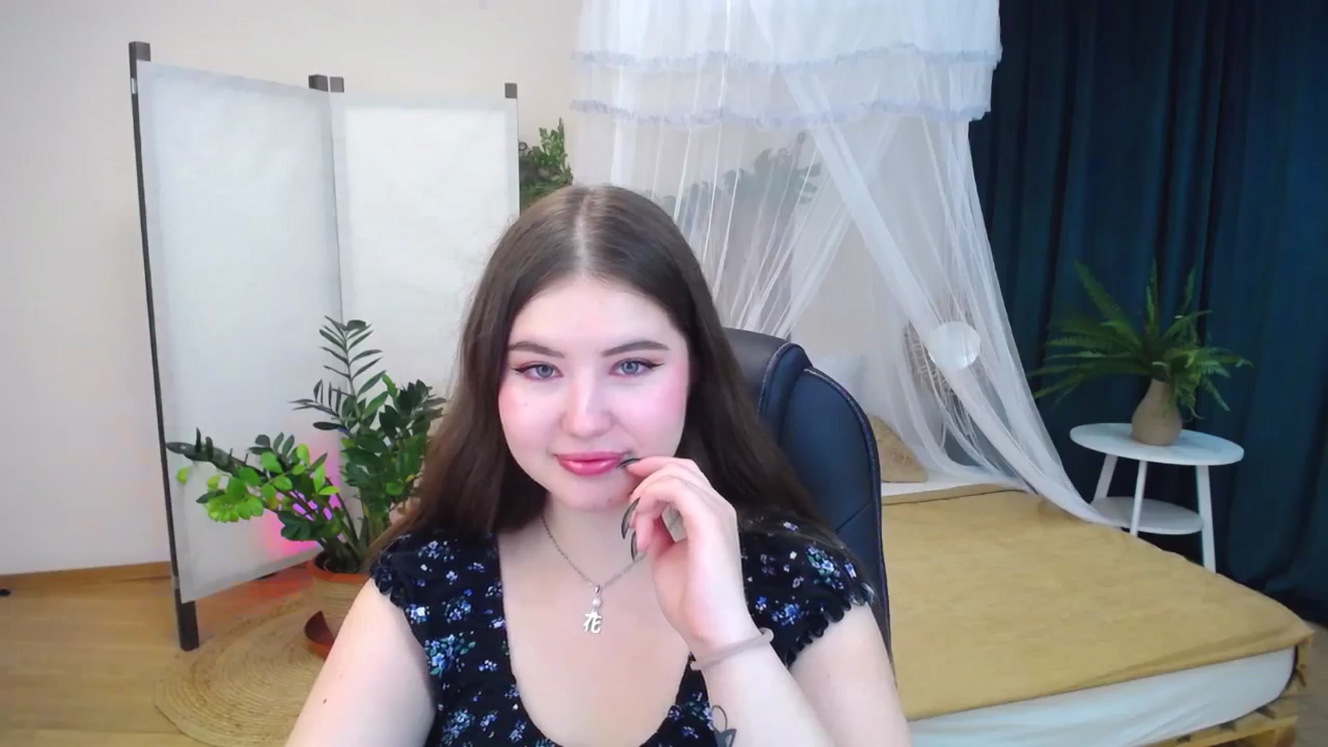 Gallery image thumbnail from AdmireMyEyes's myfreecams stream on, 09/27/2024, 18:48 image 20 of 20