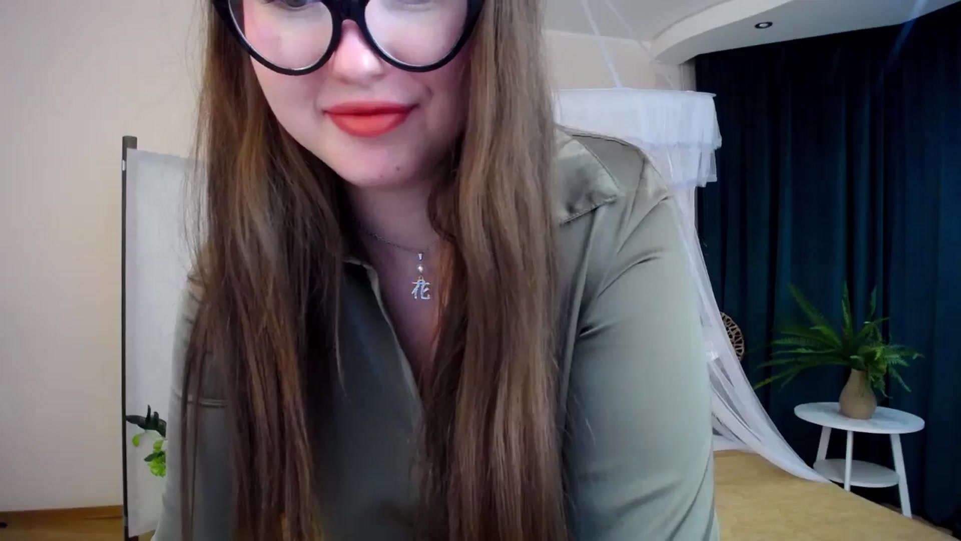 Gallery image thumbnail from AdmireMyEyes's myfreecams stream on, 09/28/2024, 20:50 image 15 of 20