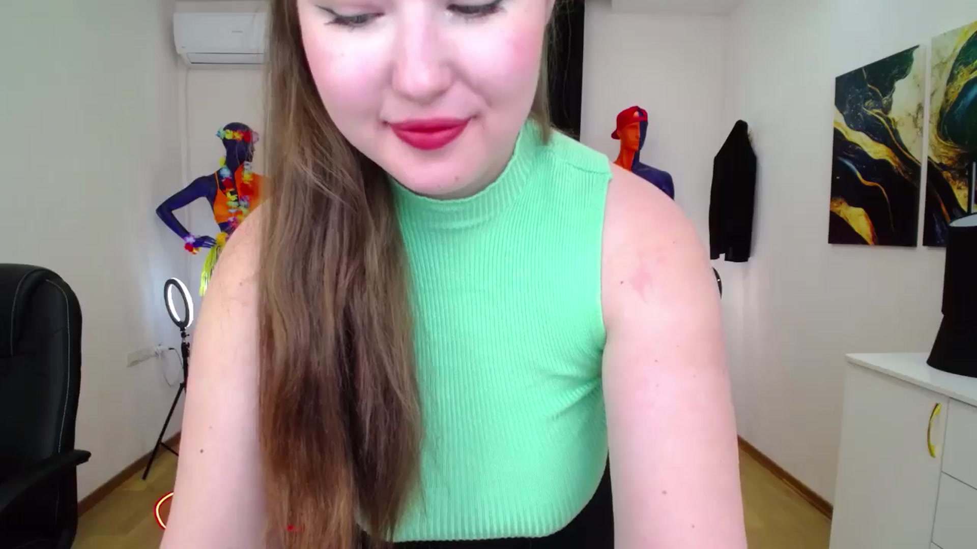 Gallery image thumbnail from AdmireMyEyes's myfreecams stream on, 10/03/2024, 07:36 image 5 of 20