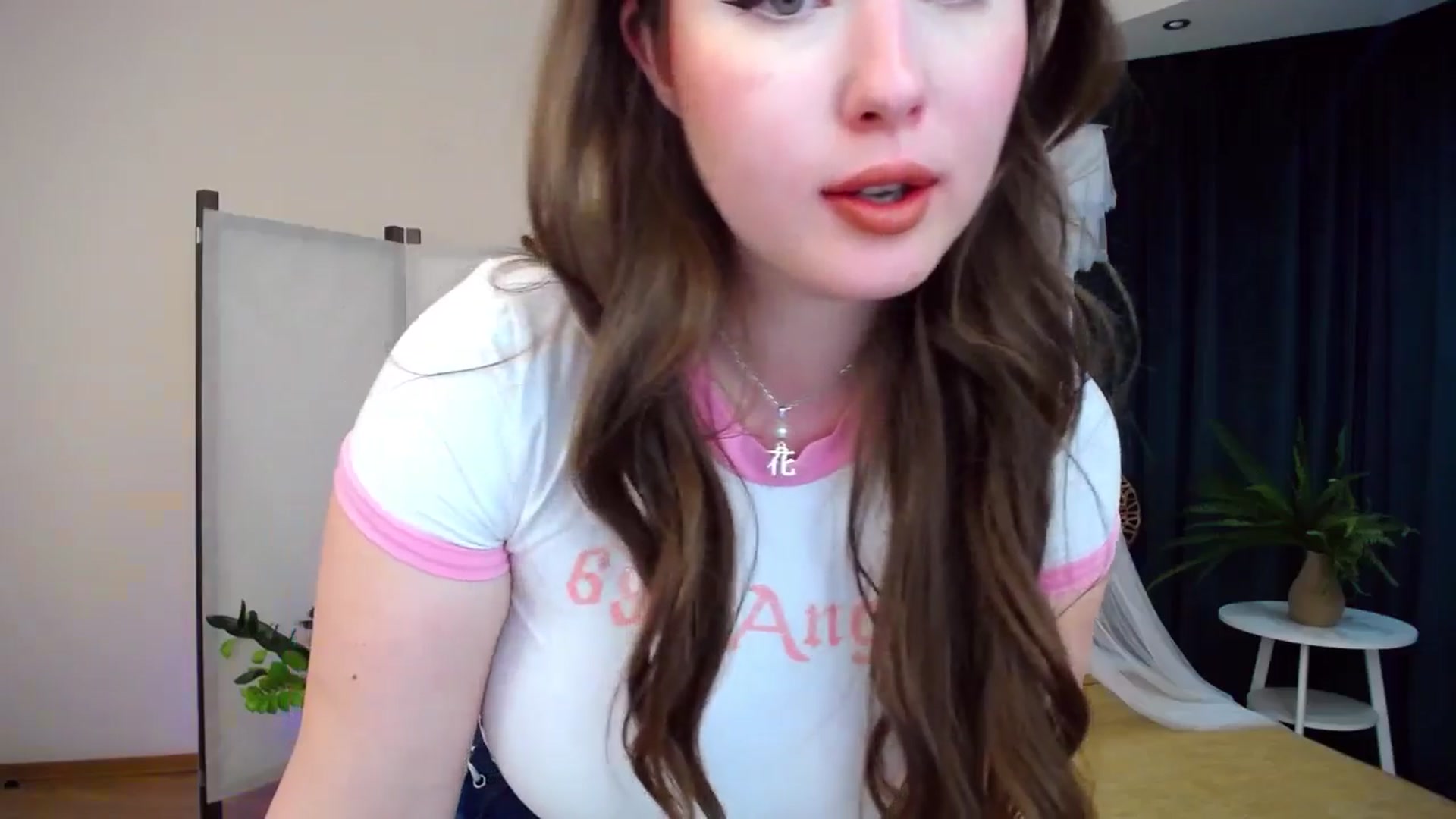 Gallery image thumbnail from AdmireMyEyes's myfreecams stream on, 10/05/2024, 07:25 image 8 of 20