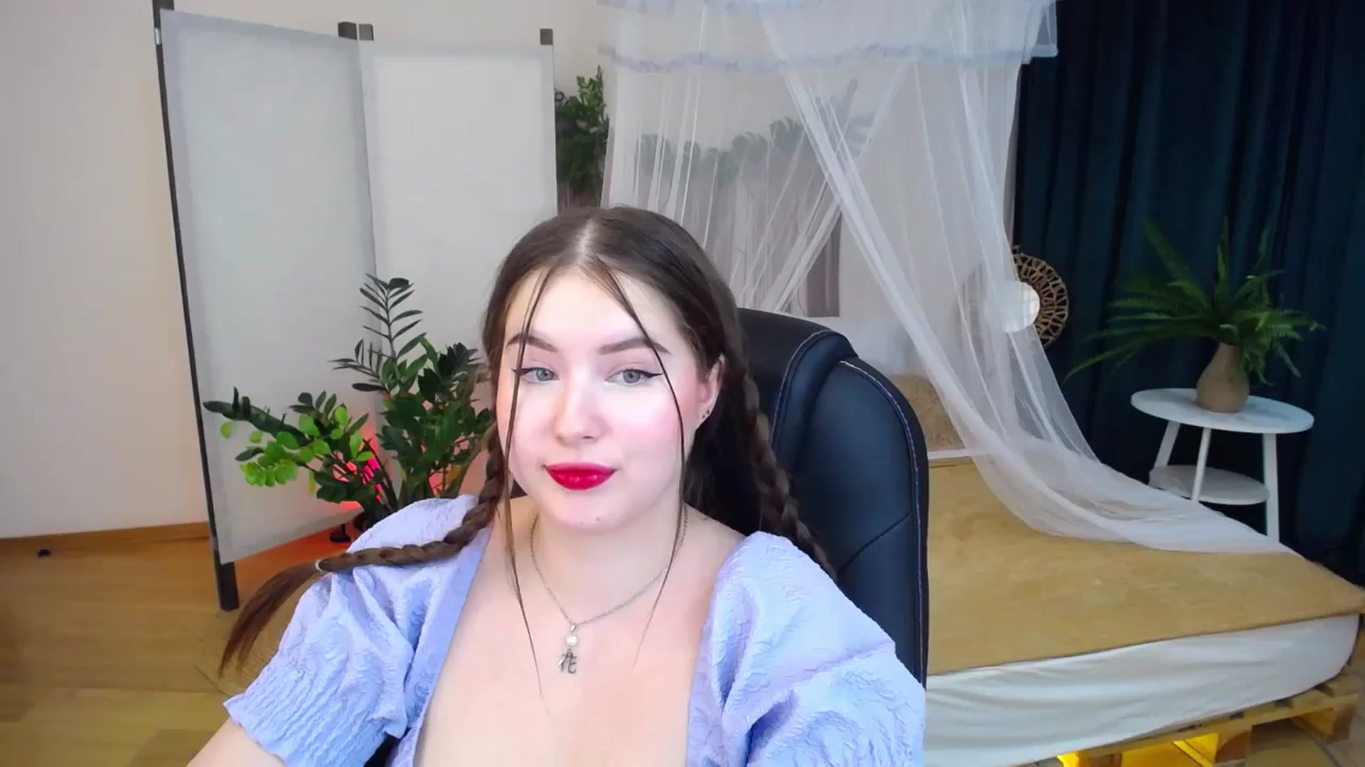 Gallery image thumbnail from AdmireMyEyes's myfreecams stream on, 10/09/2024, 24:47 image 4 of 20
